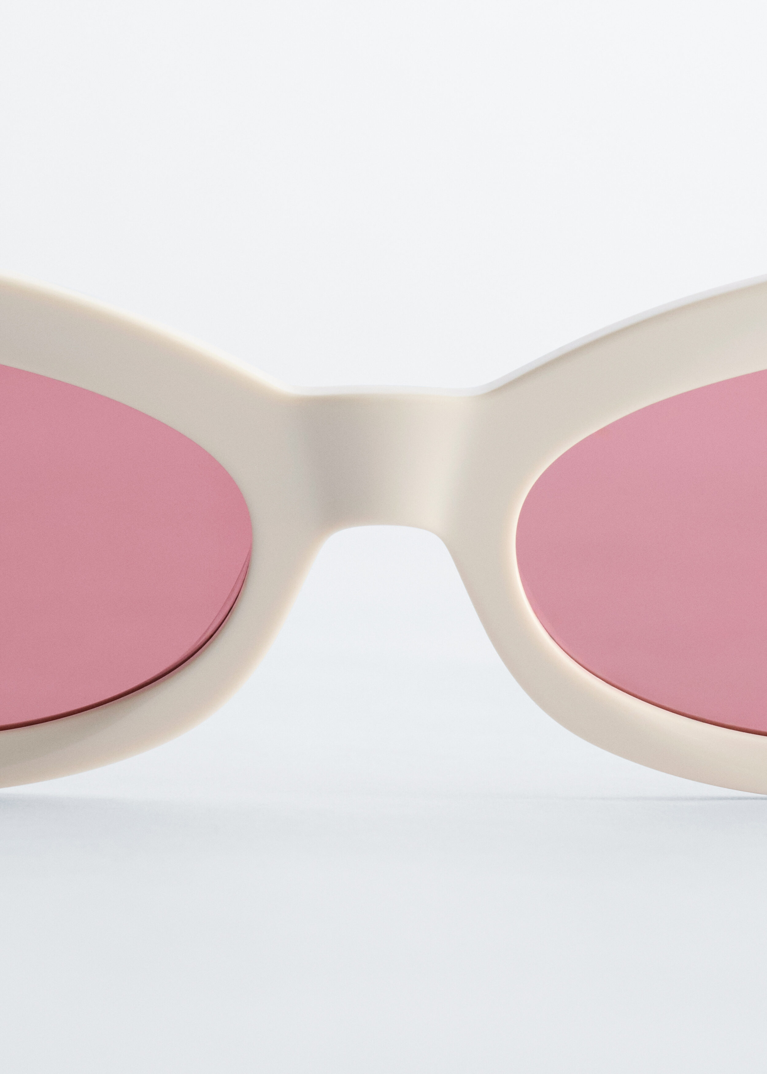 & Other Stories OVAL CAT-EYE SUNGLASSES