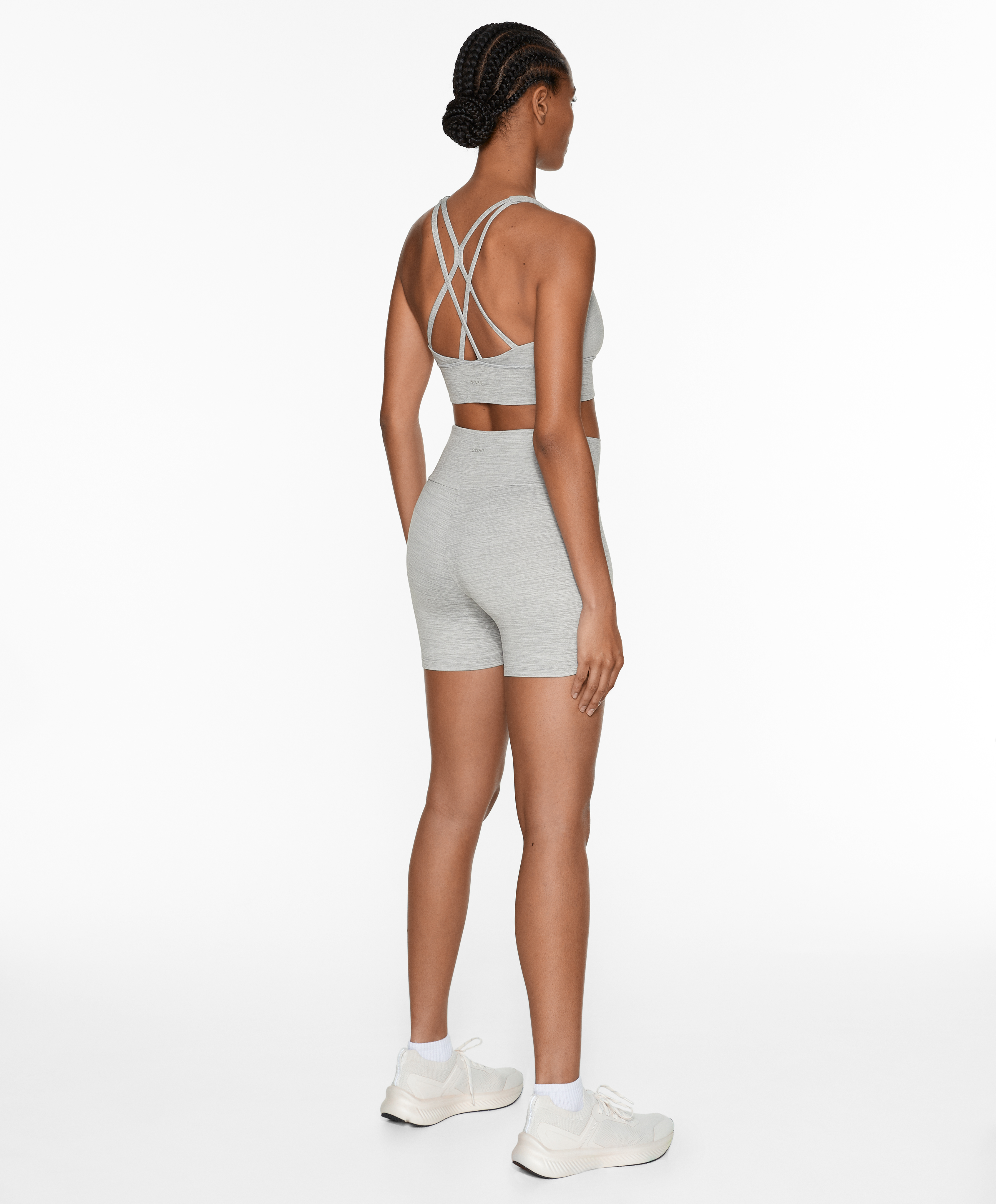 OYSHO Comfortlux high-rise 10cm hot pants