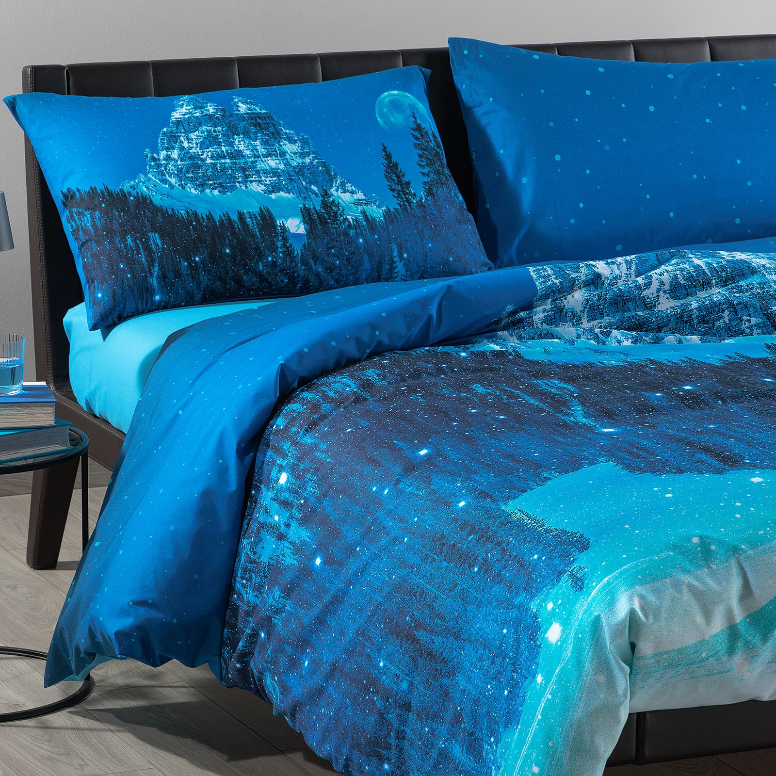 Complete cover in Cotton Snowinthebluenight single travel dreams