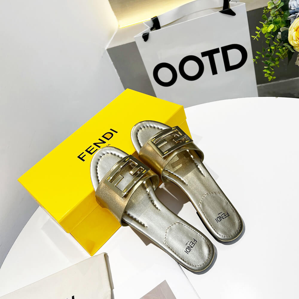 Fendi Baguette Slides - Top Club