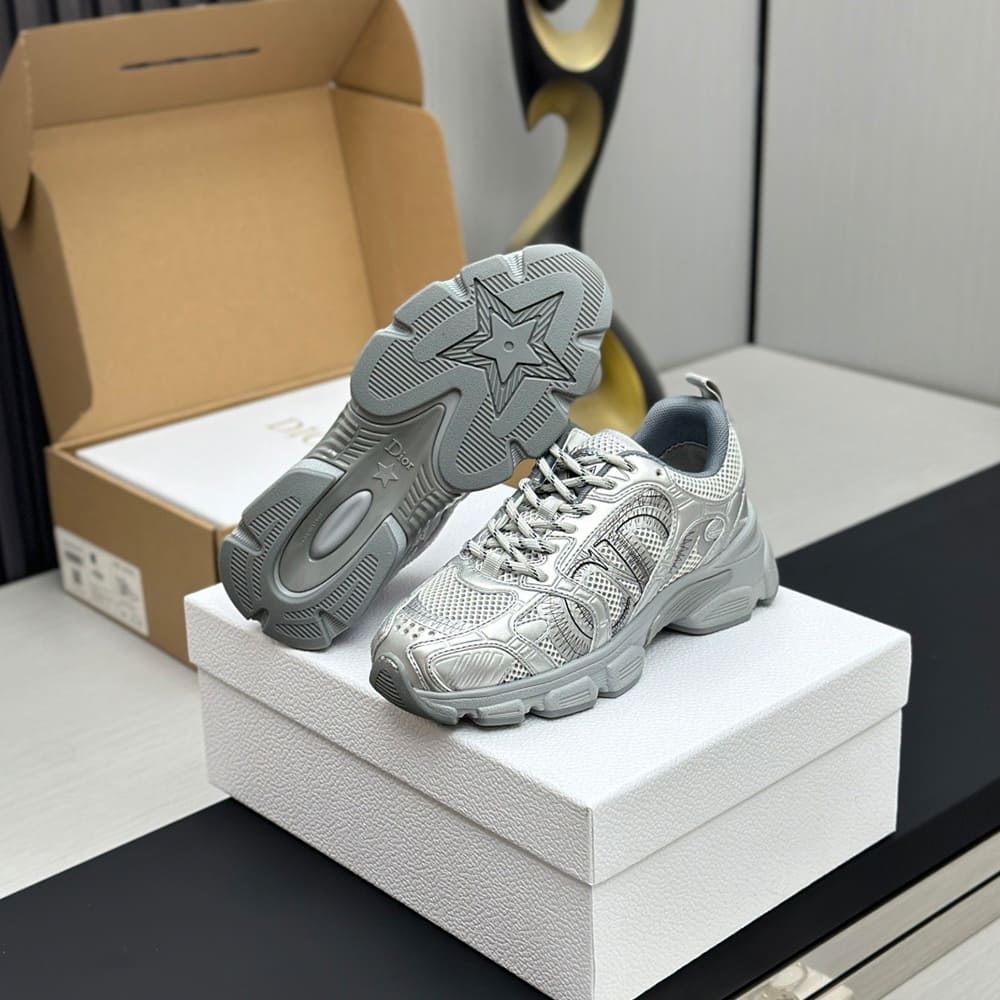Dior Chrono Sneaker - Top Club