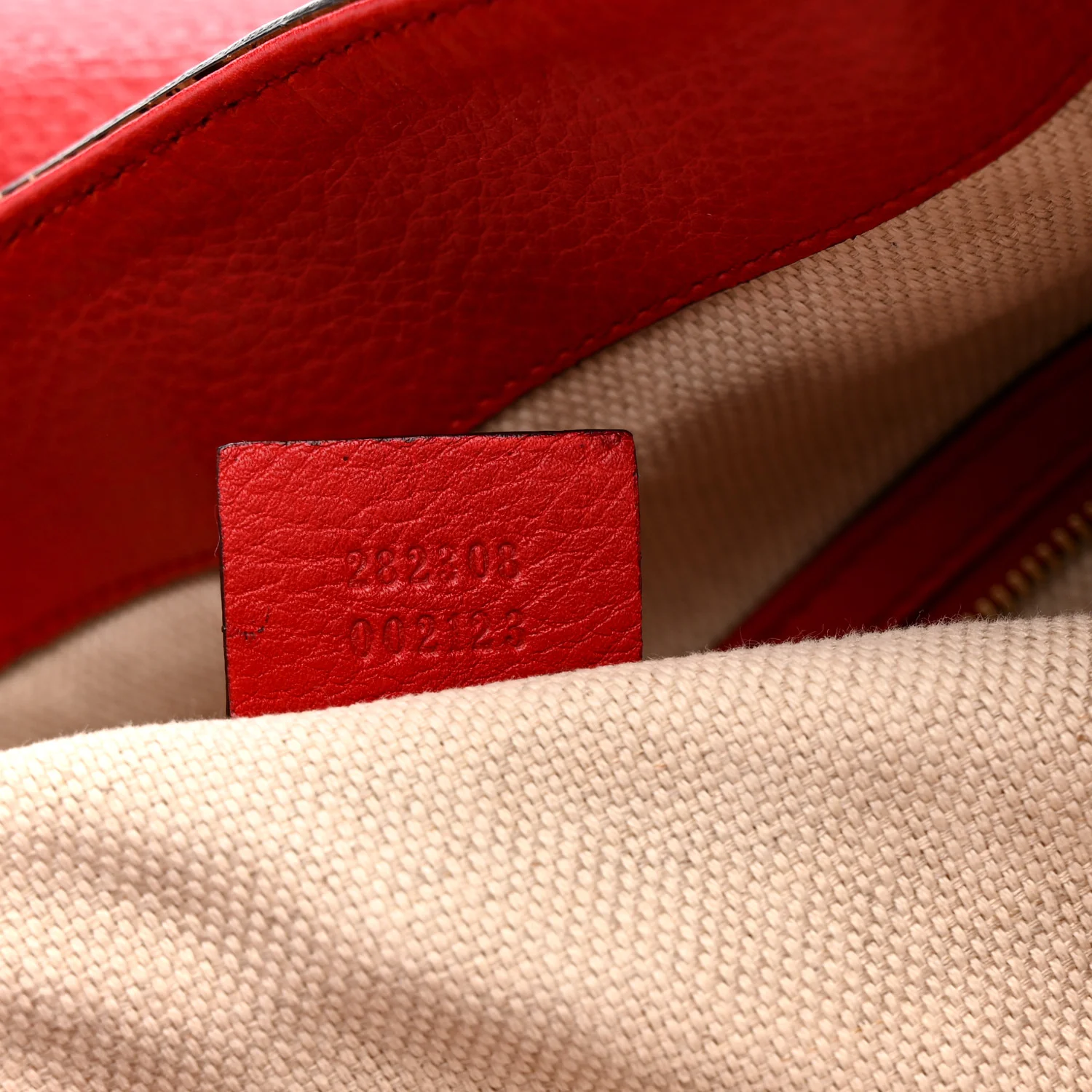 Pebbled Calfskin Large Soho Shoulder Bag Red - Top Club
