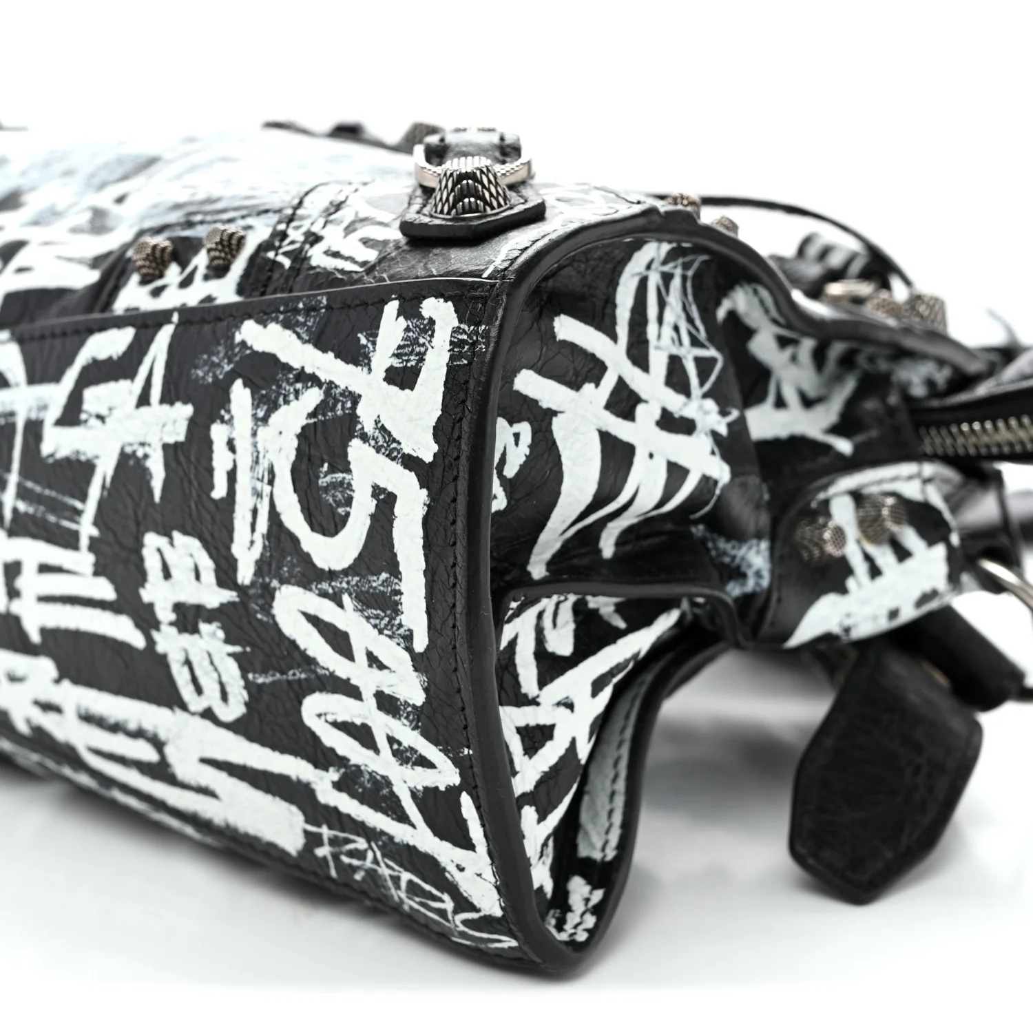 Agneau Arena Graffiti Neo Cagole Handbag XS Black White - Top Club