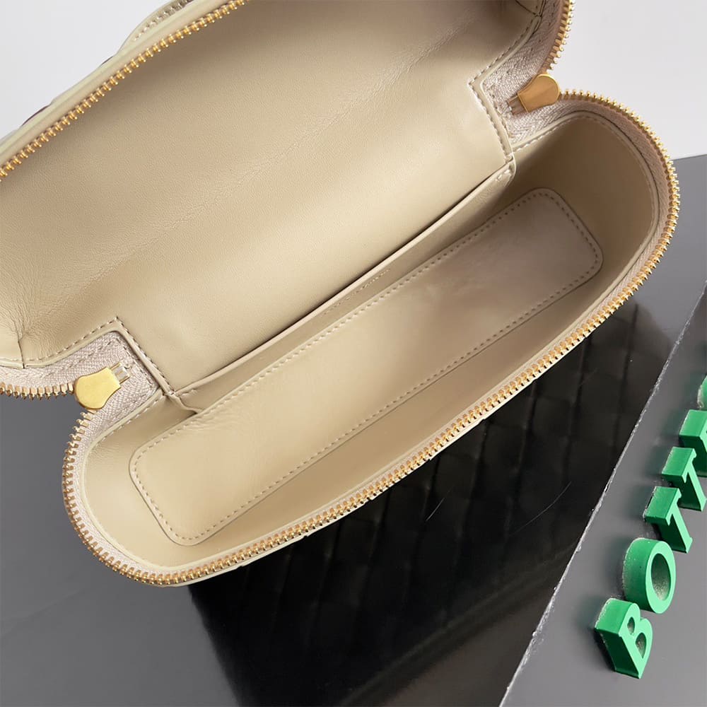 Bottega Veneta Bang Bang Vanity Case(high-end grade) - Top Club