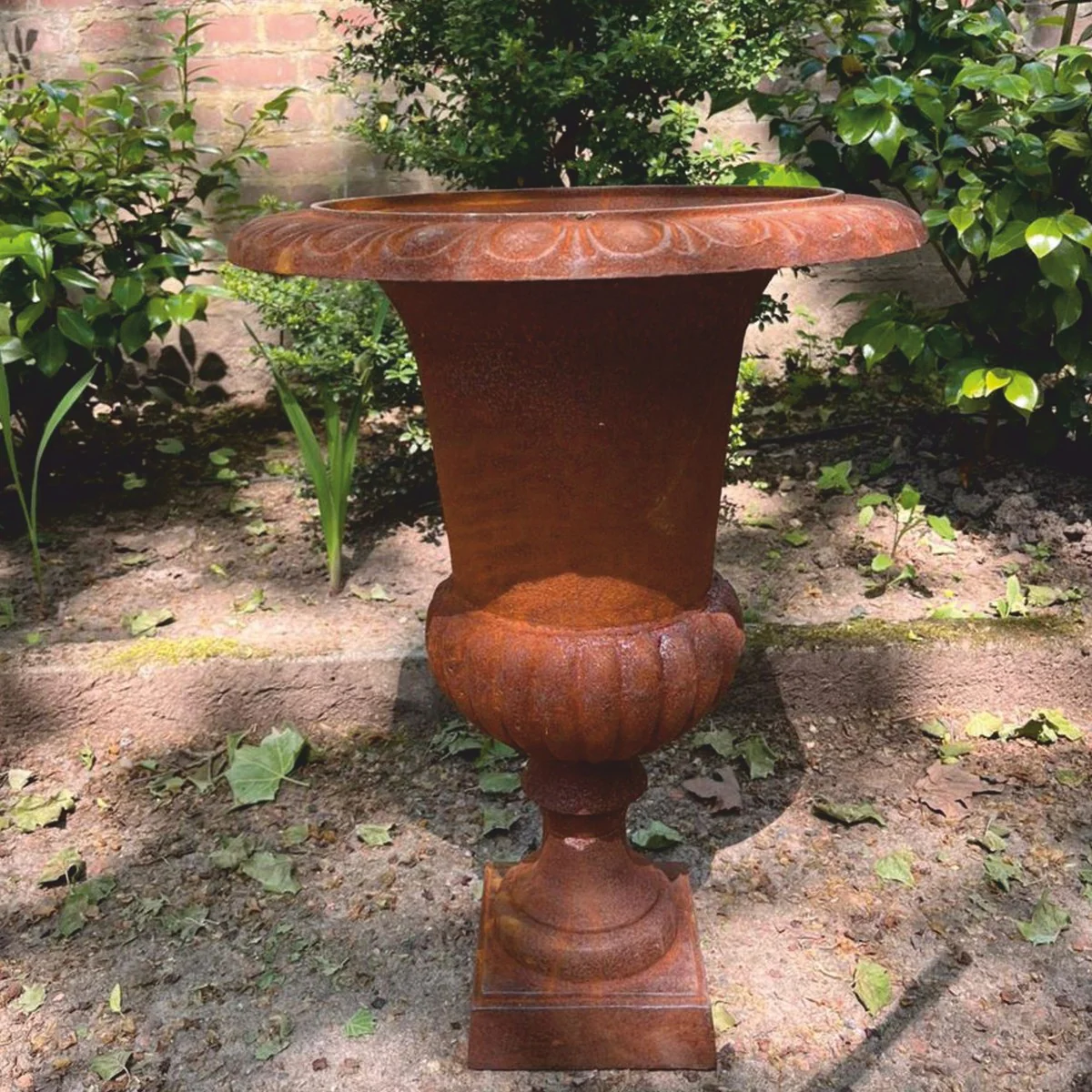 Baroque cast iron flower pot rust H. 62 cm - Baroque style garden decoration