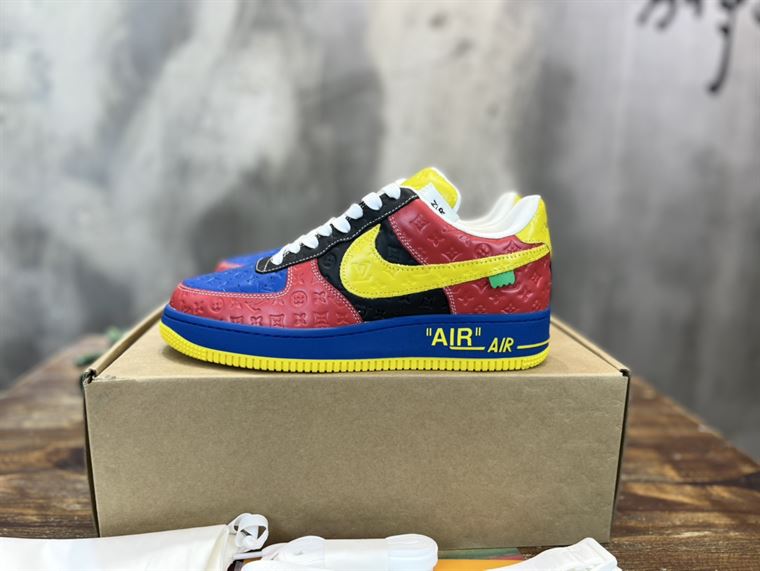 LOUIS VUITTON X NIKE AIR FORCE 1 LOW-TOP SNEAKERS IN MULTICOLOR   LVS118 - Sneaker Replica Workshop