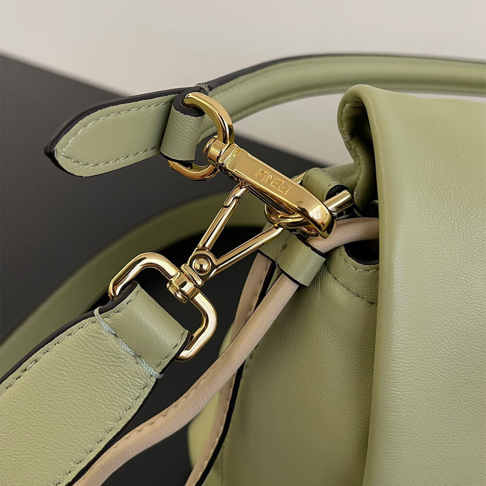 Fendi Mamma Baguette Medium(high-end grade) - Top Club