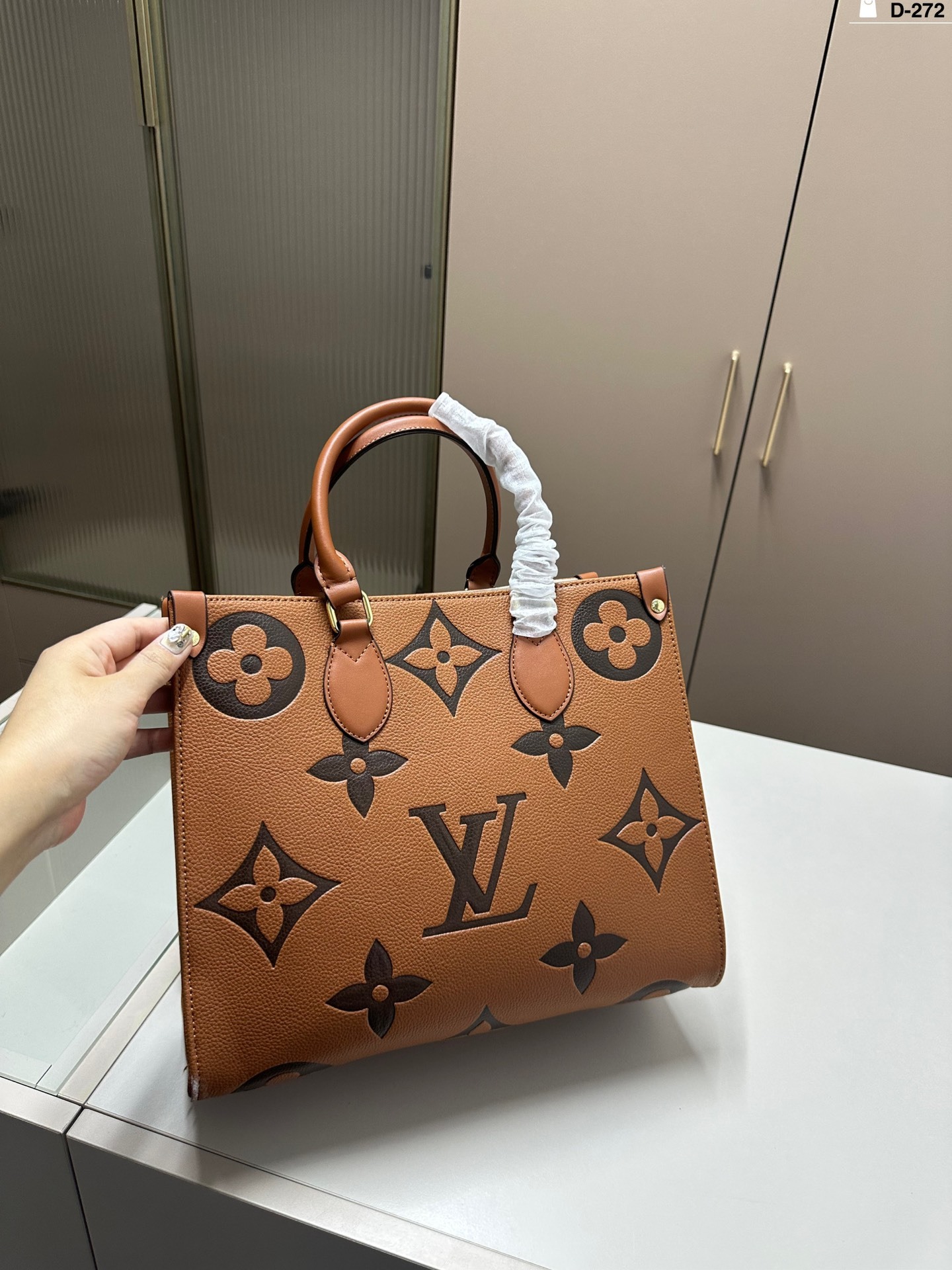 louis new arrival onthego tote bag size: 32.15.27 cm - Top Club