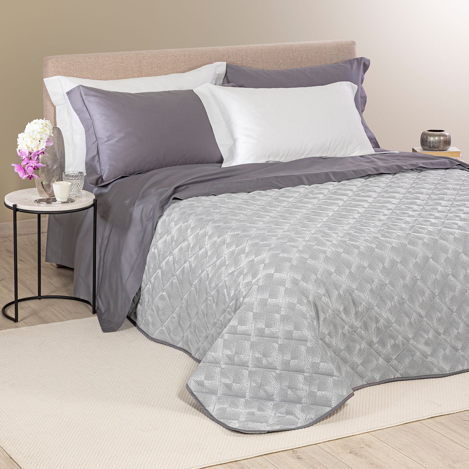 Copriletto Trapuntato In Raso Jacquard Texture Matrimoniale Grigio Dreaming