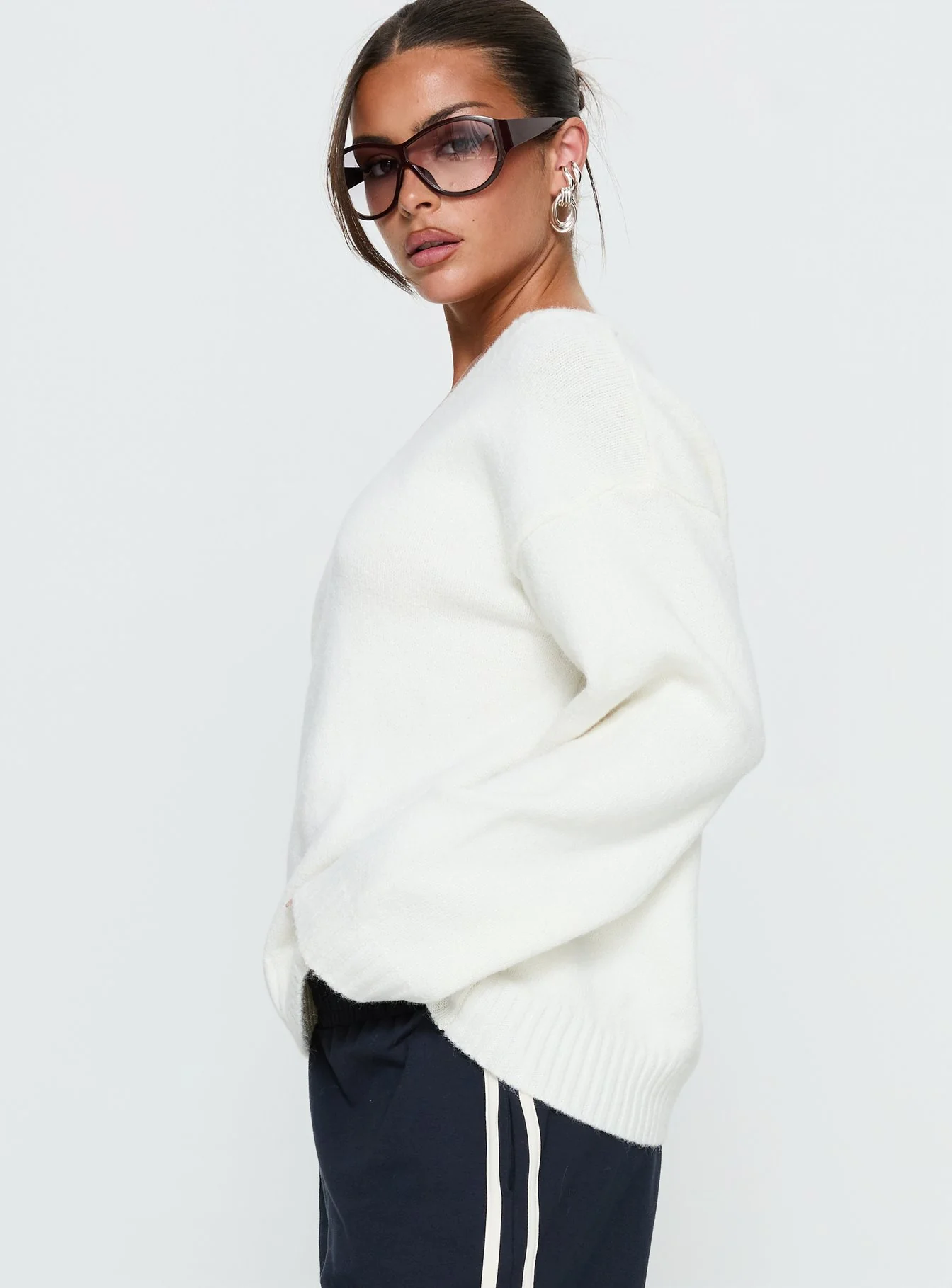 Kaileigh V Neck Knit Sweater Cream