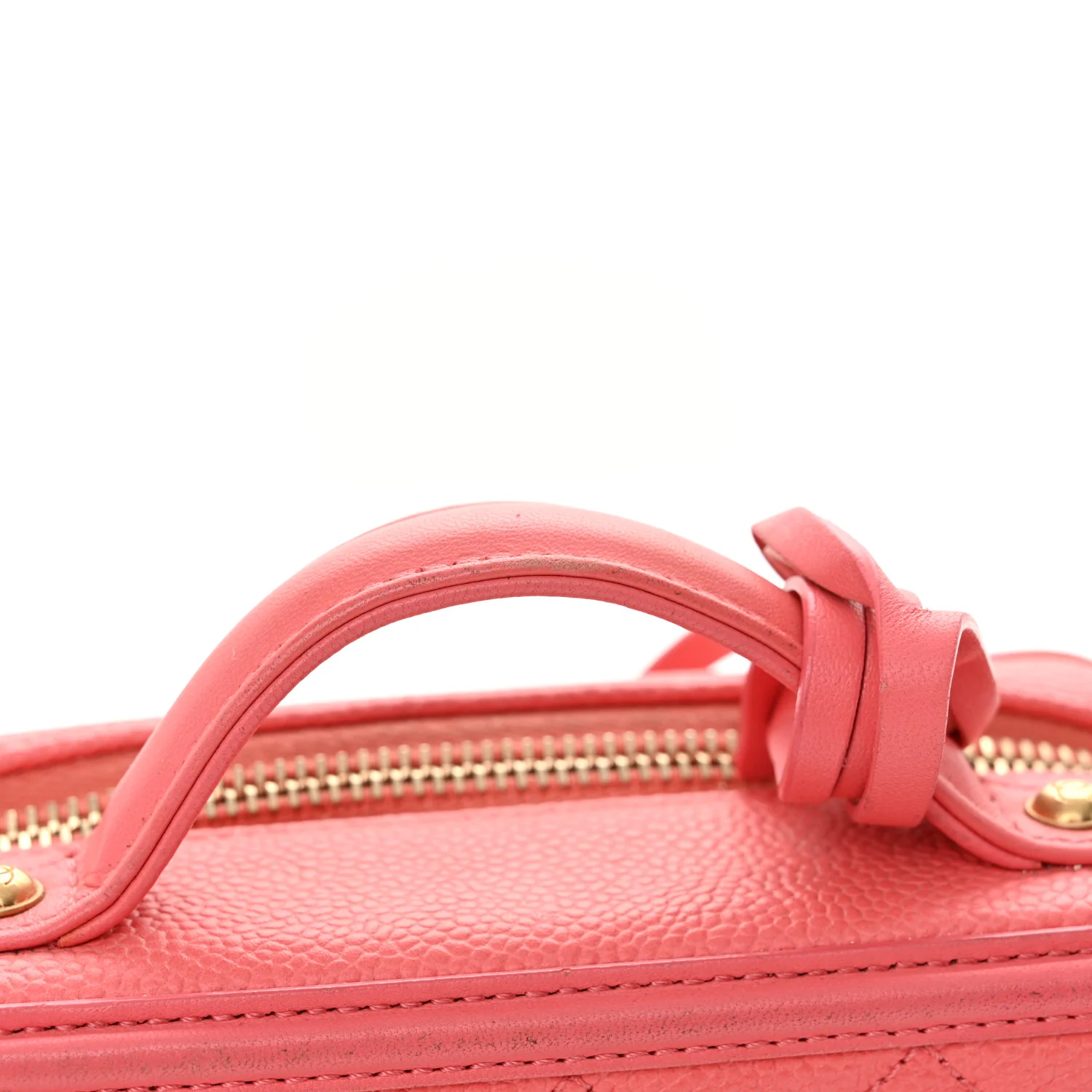 Caviar Quilted Small CC Filigree Vanity Case Coral - Top Club