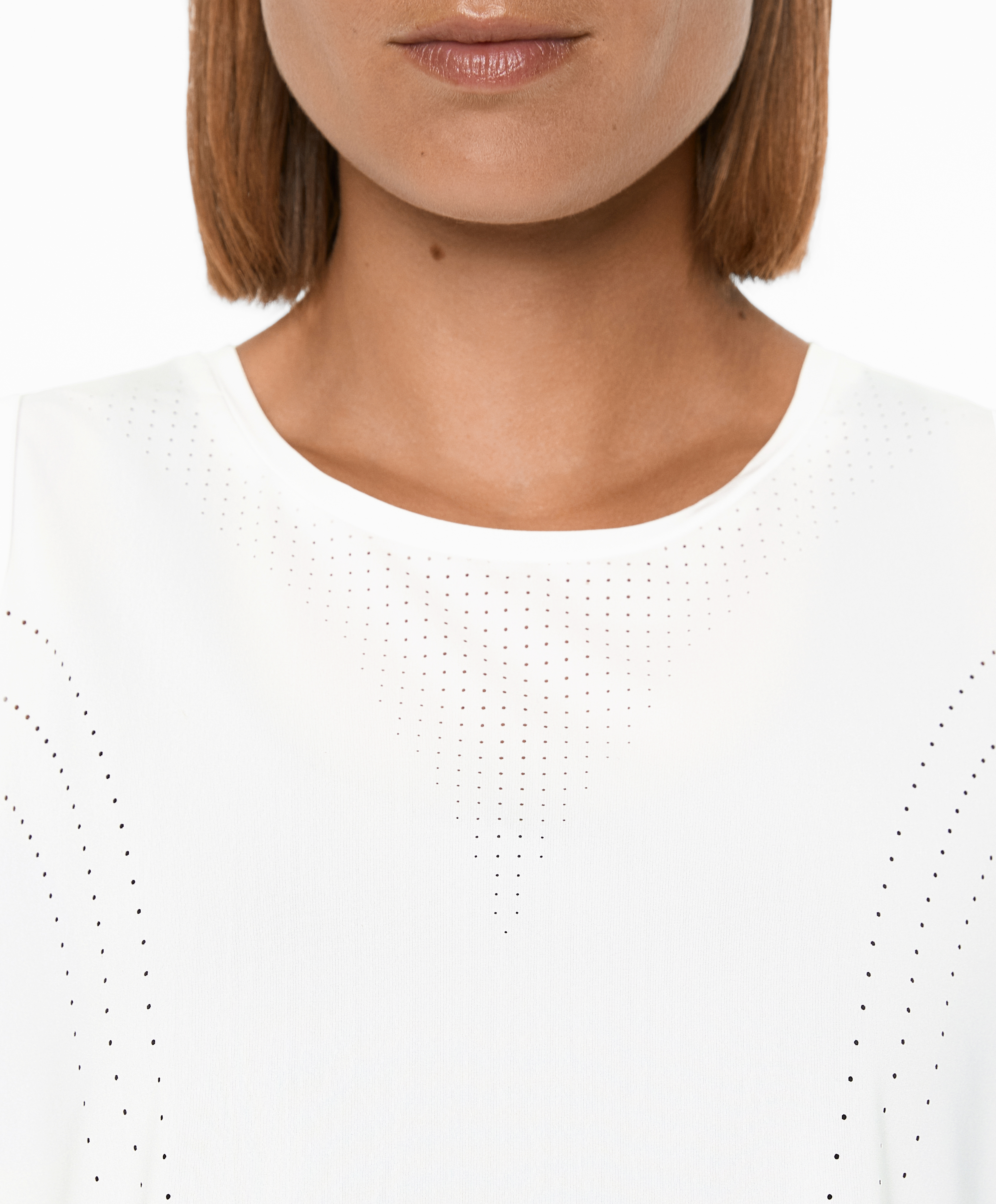 OYSHO Sleeveless cropped technical T-shirt