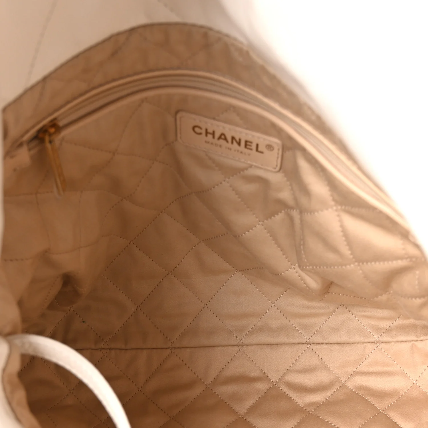 Shiny Calfskin Quilted Small Chanel 22 White - Top Club