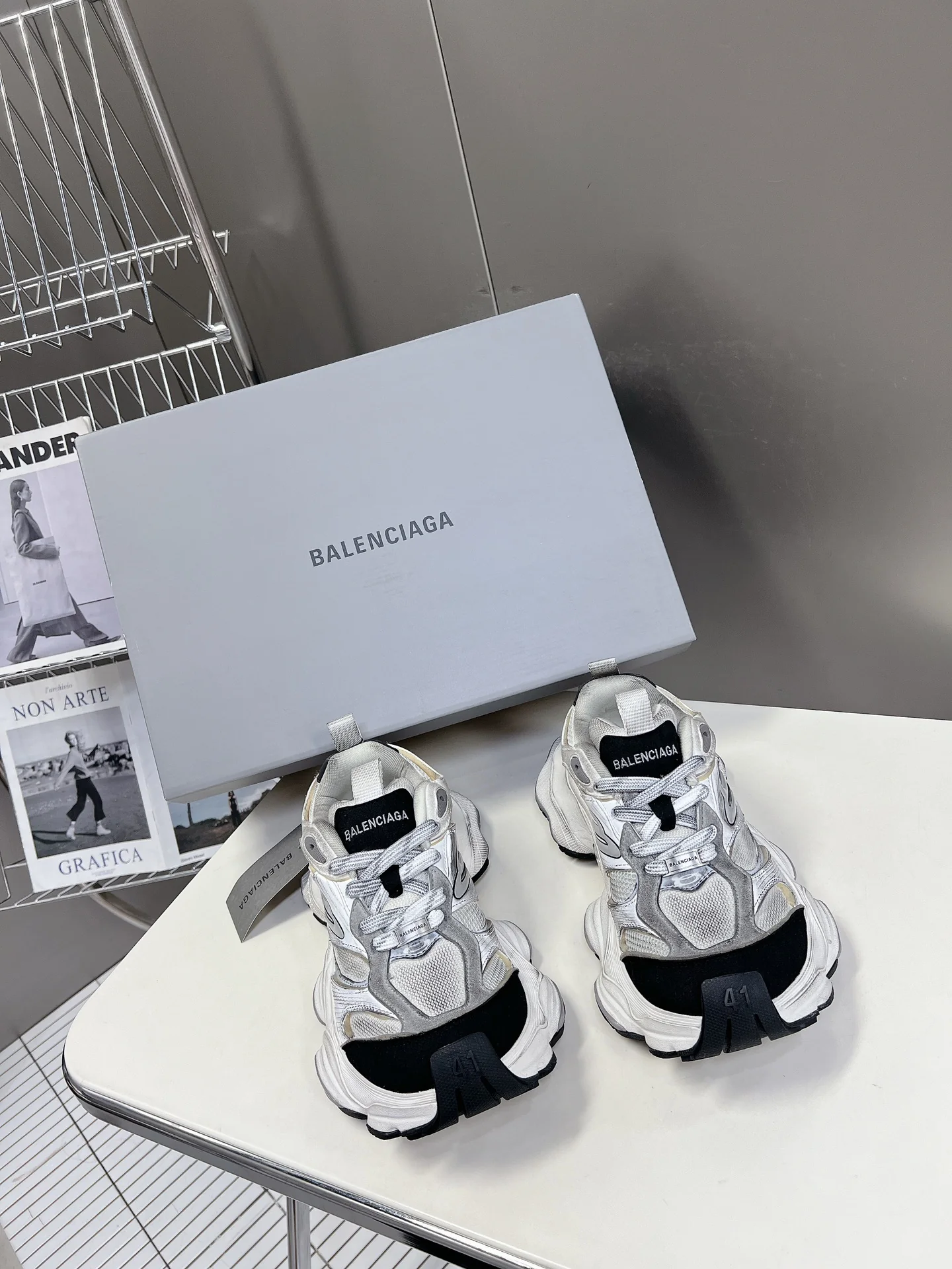 Balenciaga Style Chunky Sneakers For Fashion Forward Looks - Sneaker Replica Workshop