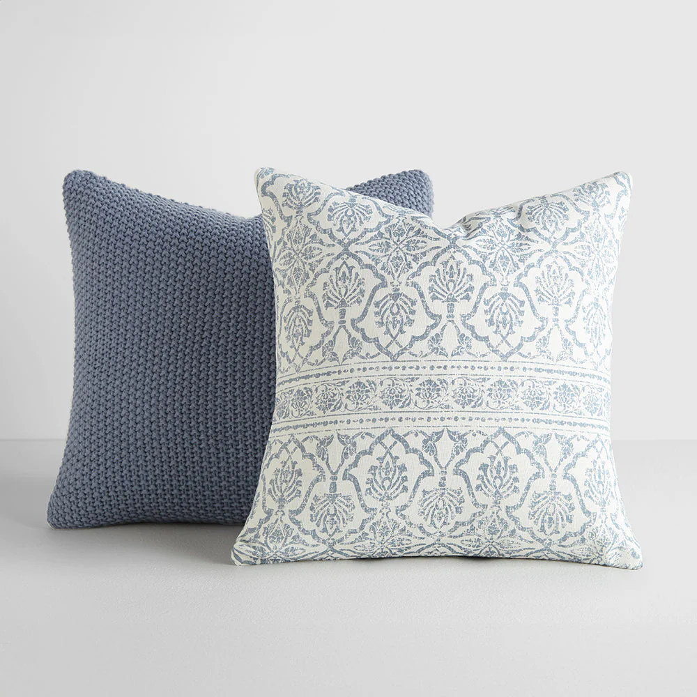 2-Pack Throw Pillows Seed Stitch Knit With Antique Floral (Sale)