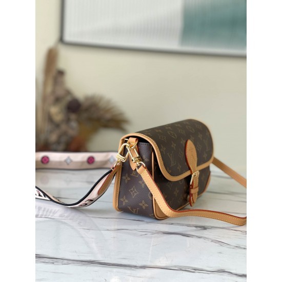 L-bag Size:25*9*15 CM - Top Club