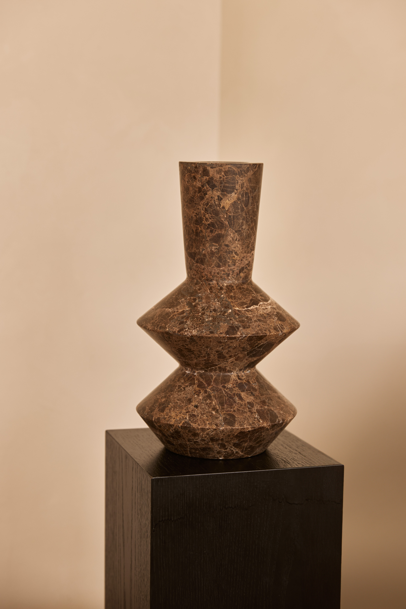 Vaas Rhombus marmer bruin 35 cm