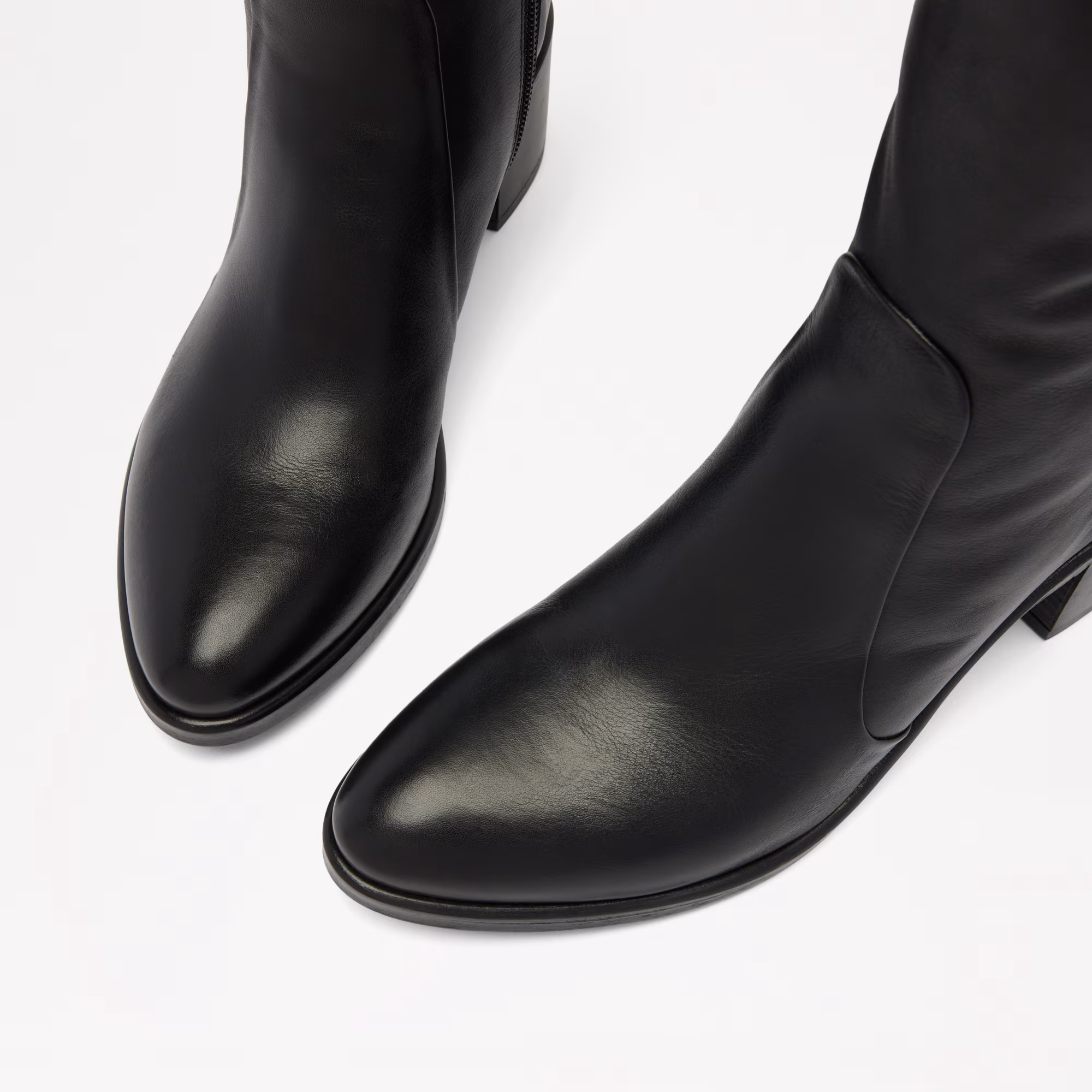 Kicking HighSlim Tall Boot