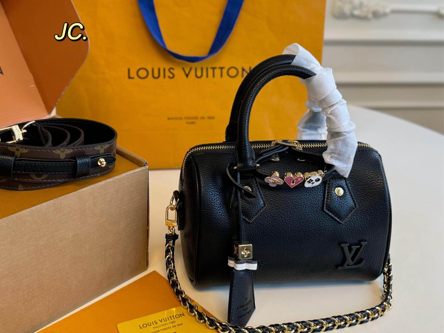 Louis new arrival speedy bag size: 20*15 cm - Top Club