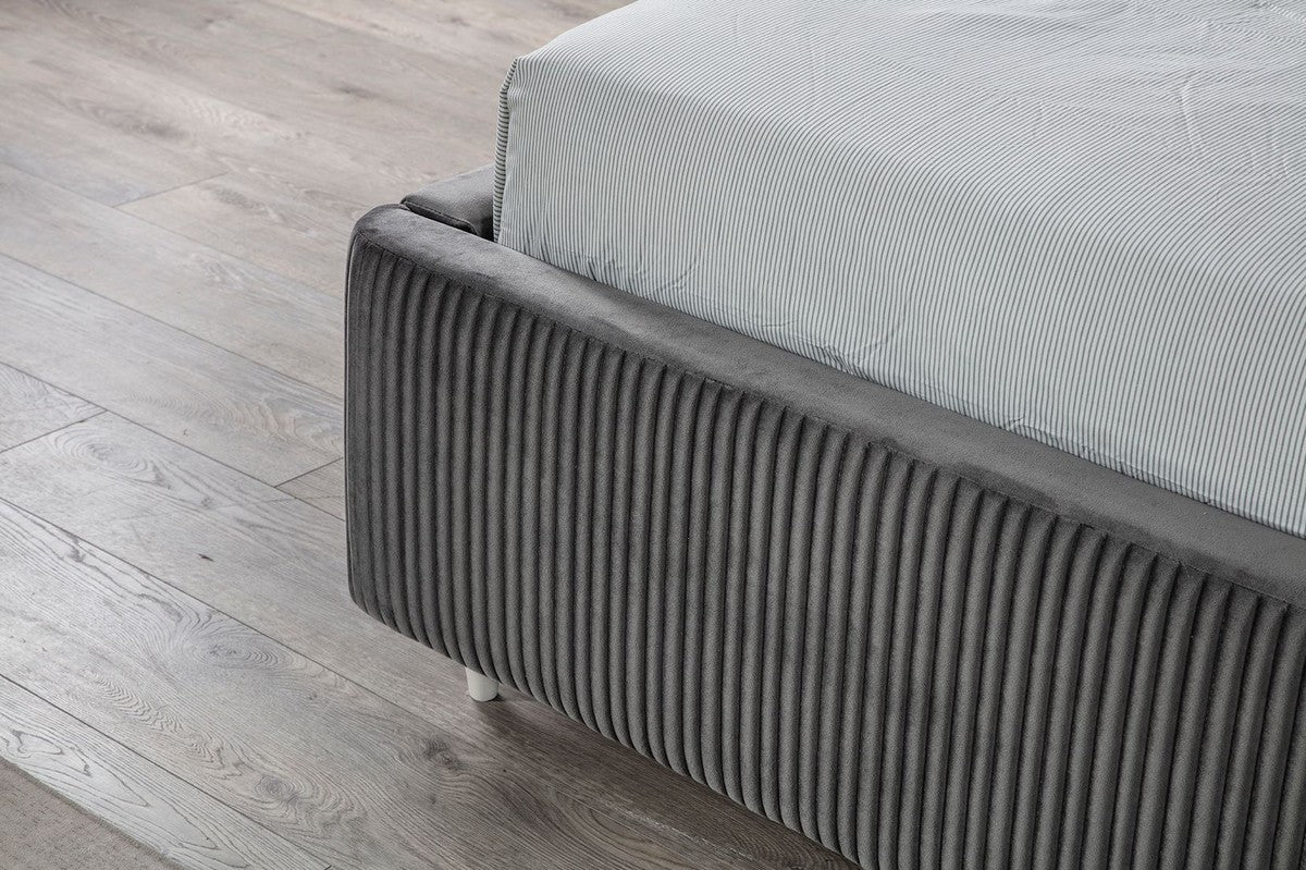 Luxury Bedroom Set Gray / White / Gold - 1 double bed with headboard & 2 bedside tables - Bedroom Furniture - Luxury Collection