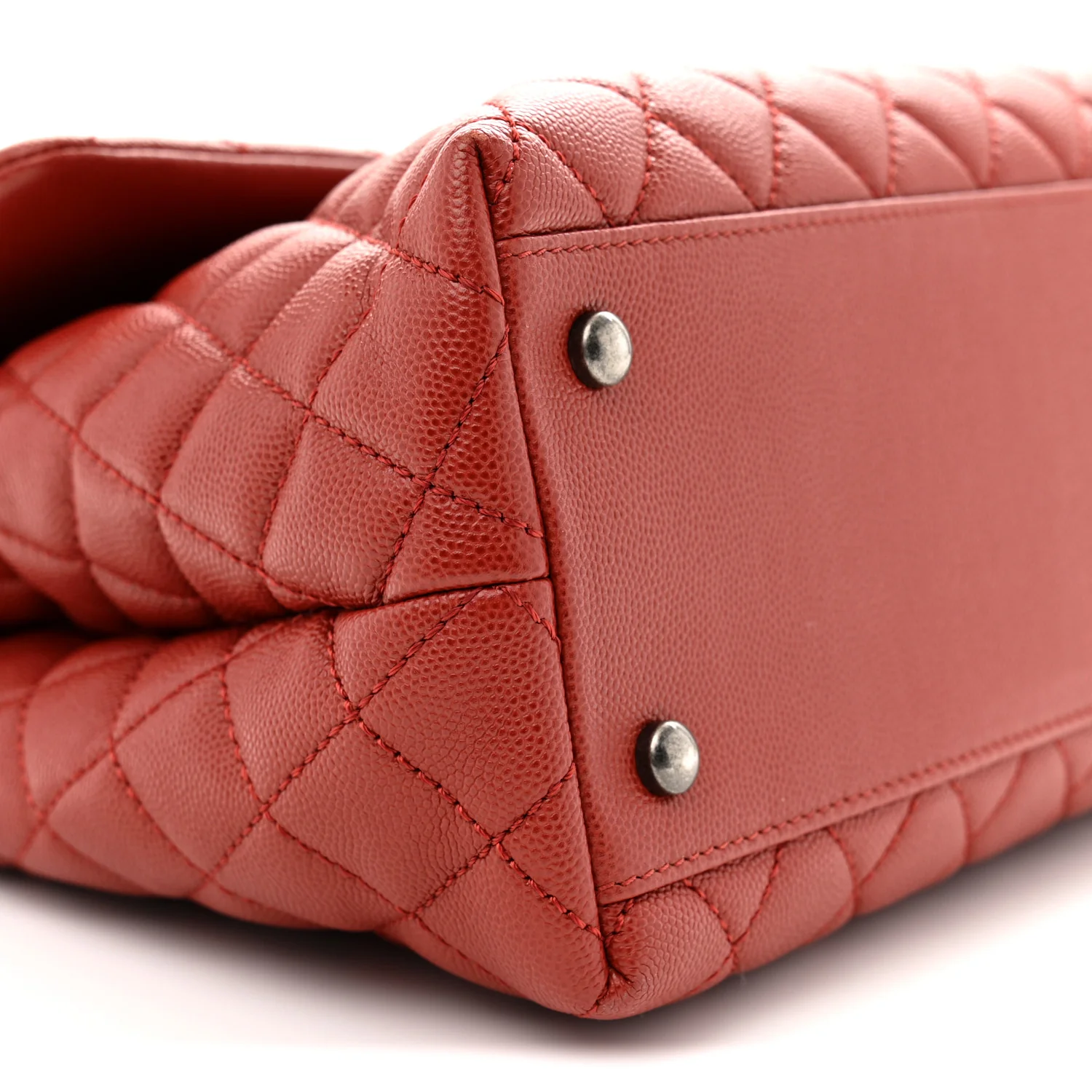 Caviar Quilted Medium Coco Handle Flap Dark Red - Top Club