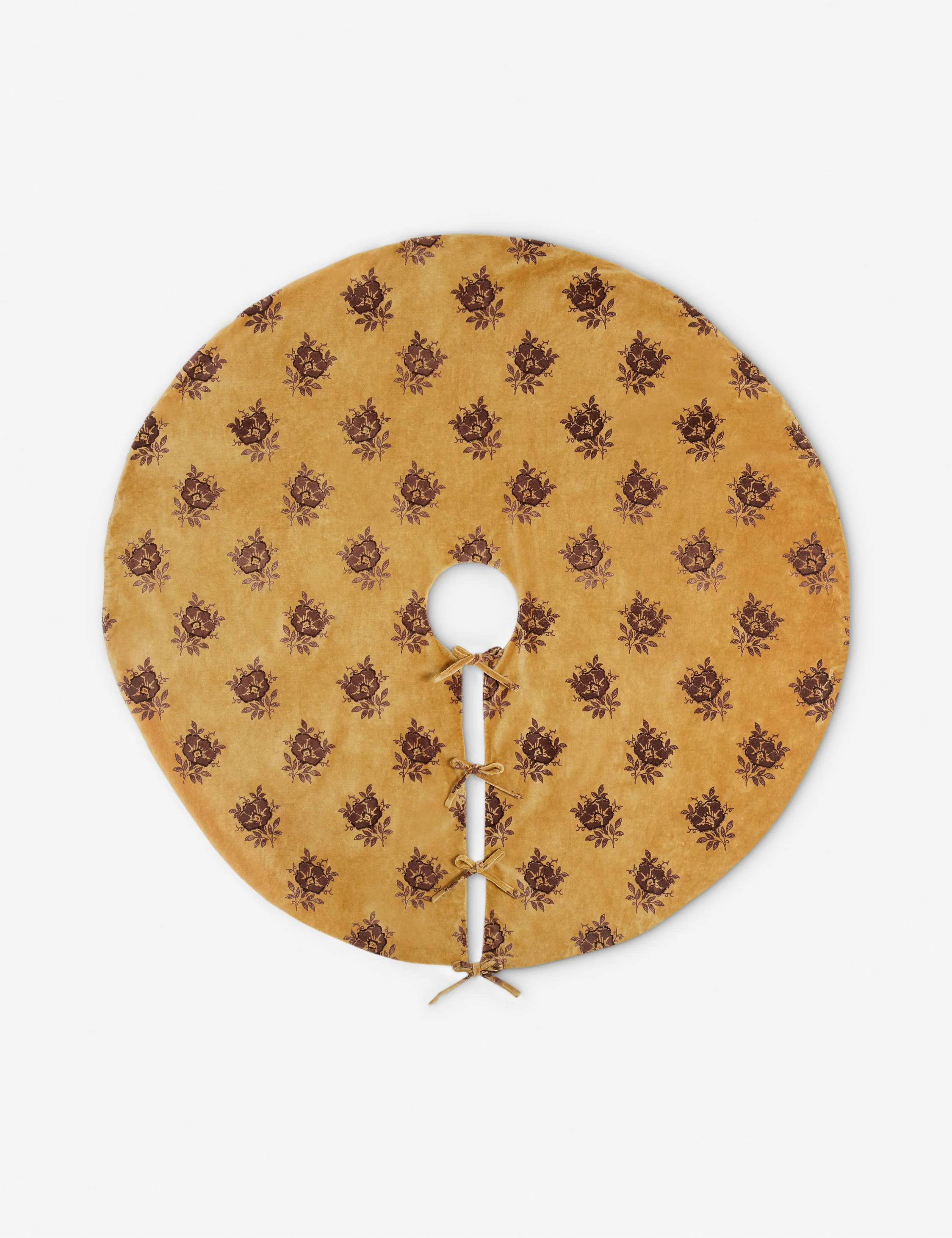 Montreal Velvet Tree Skirt