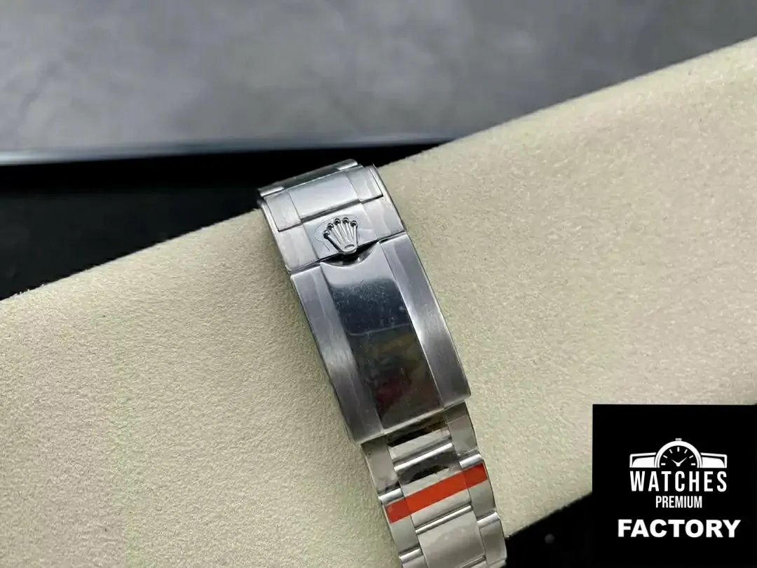 Rolex Yacht Master M126622-0001 40MM VS Factory Silver Strap