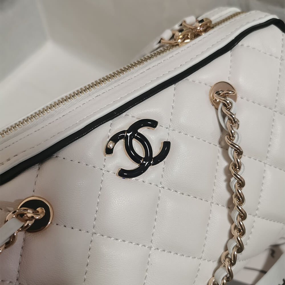 CHANEL Clutch with Chain(HIGH-END GRADE) - Top Club