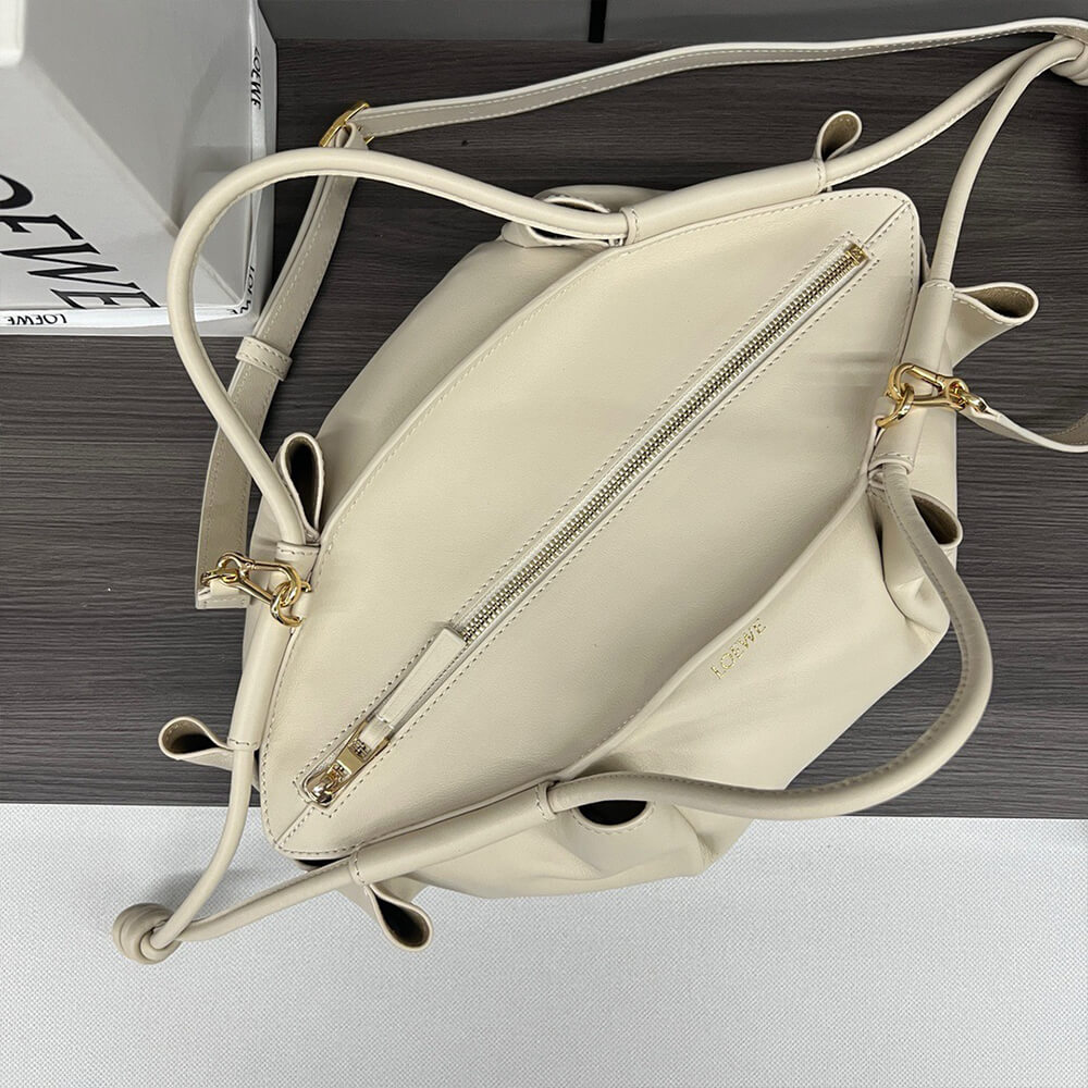 Loewe Small Paseo bag in shiny nappa calfskin(high-end grade) - Top Club