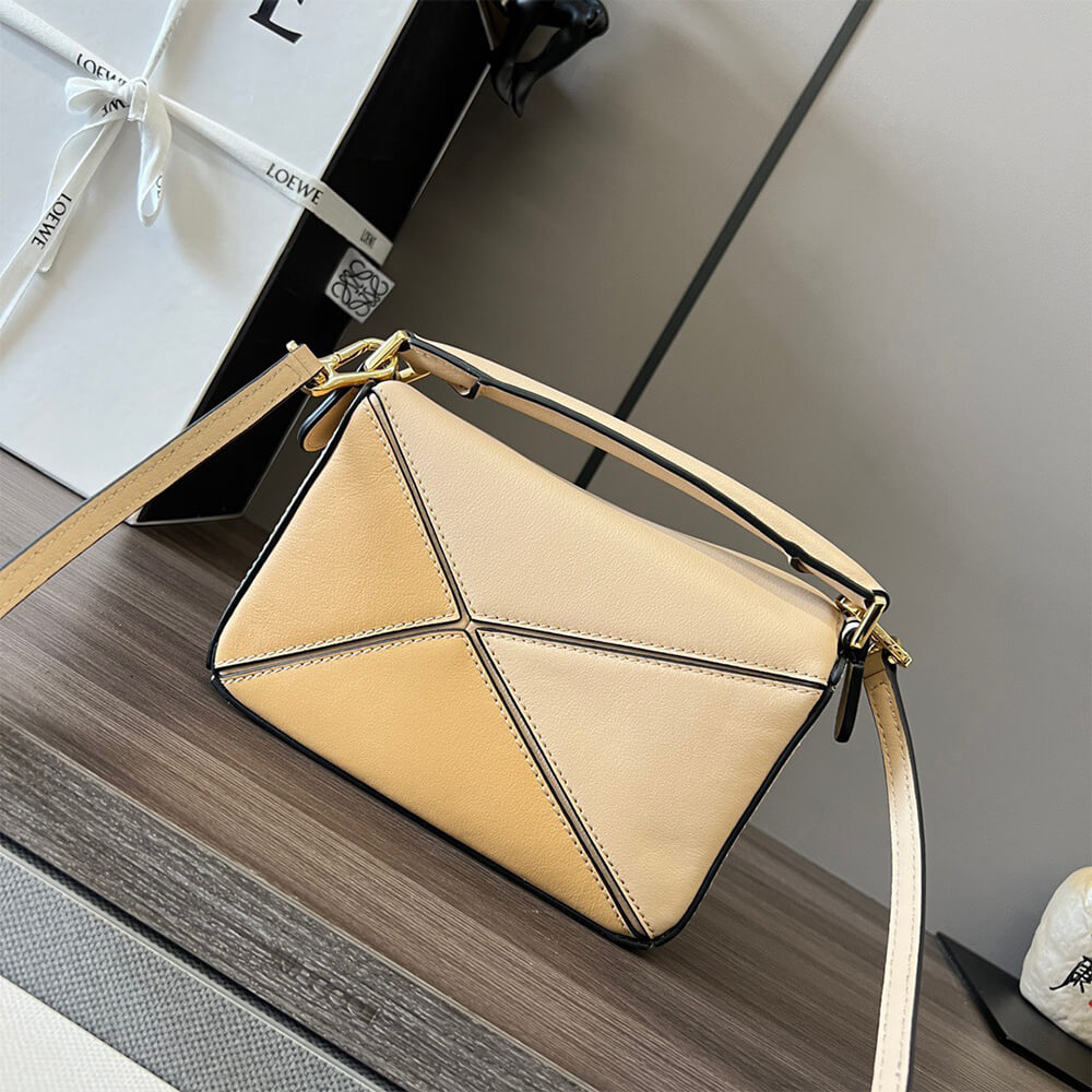LOEWE Mini Puzzle bag - Top Club