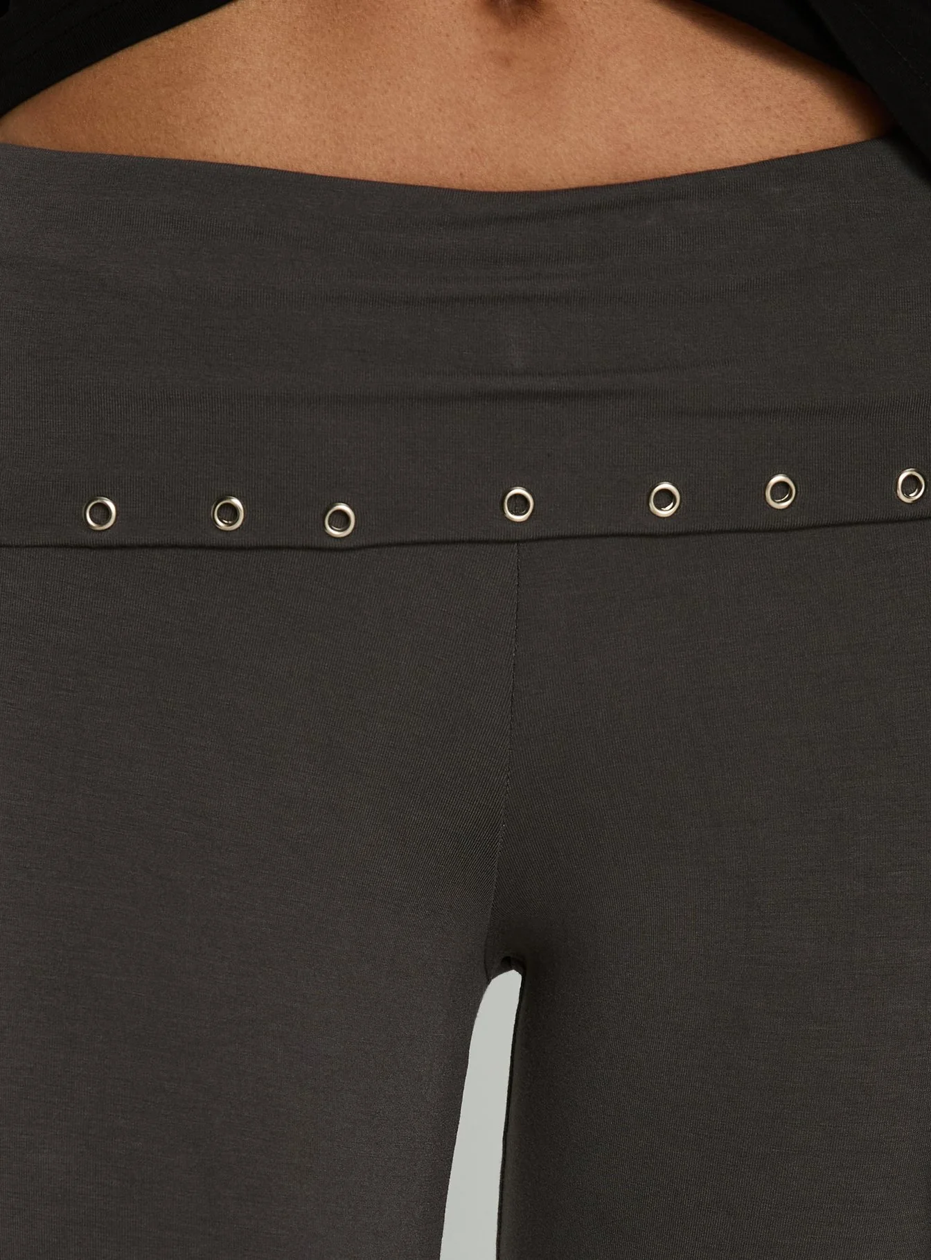 Enmu Capri Trouser Charcoal Grey