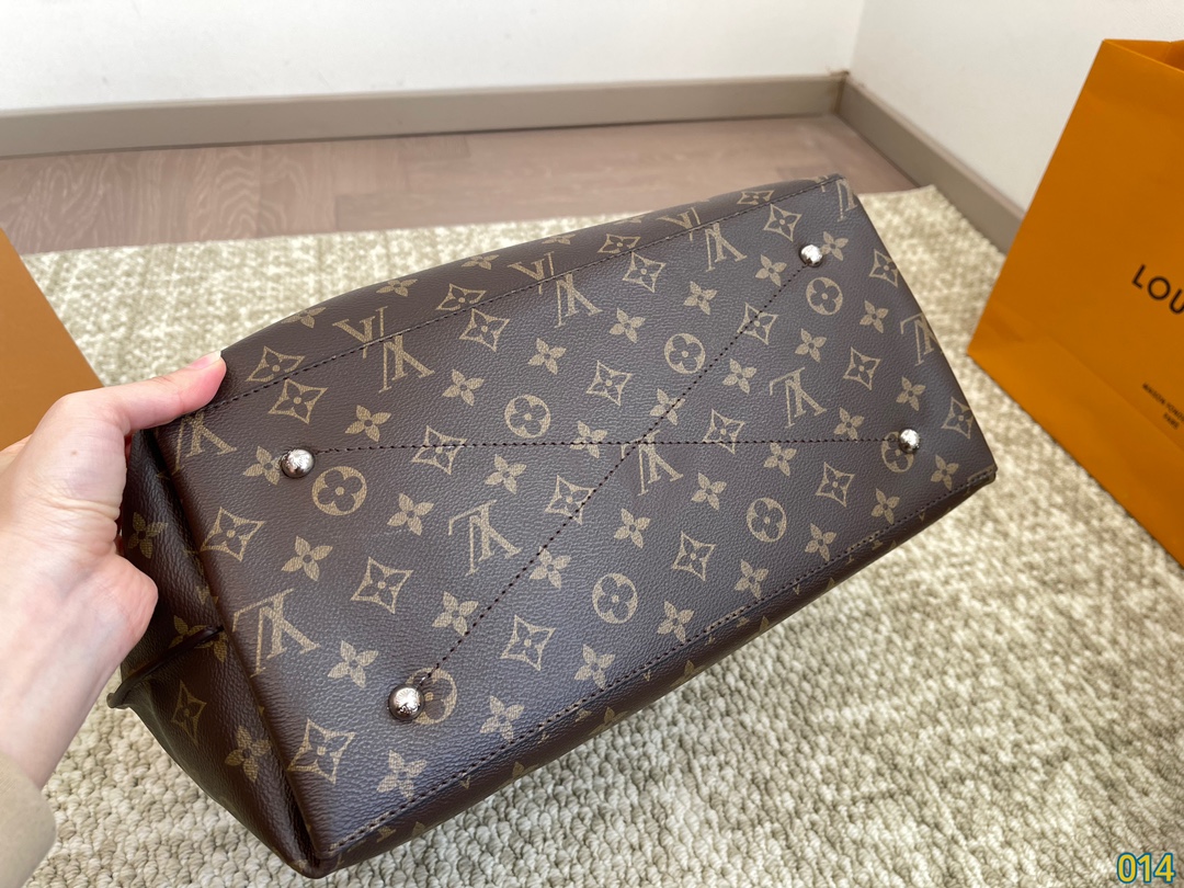 Louis new arrival tote bag size : 34 * 28 cm - Top Club