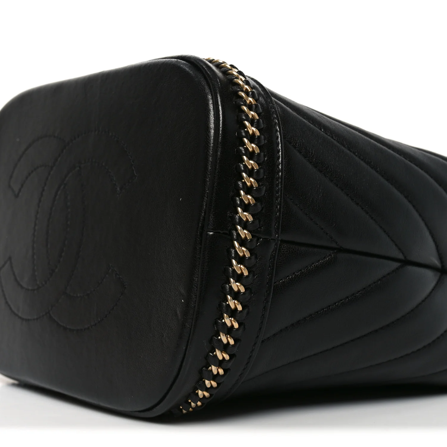 Sheepskin Chevron Quilted Drawstring Bag Black - Top Club