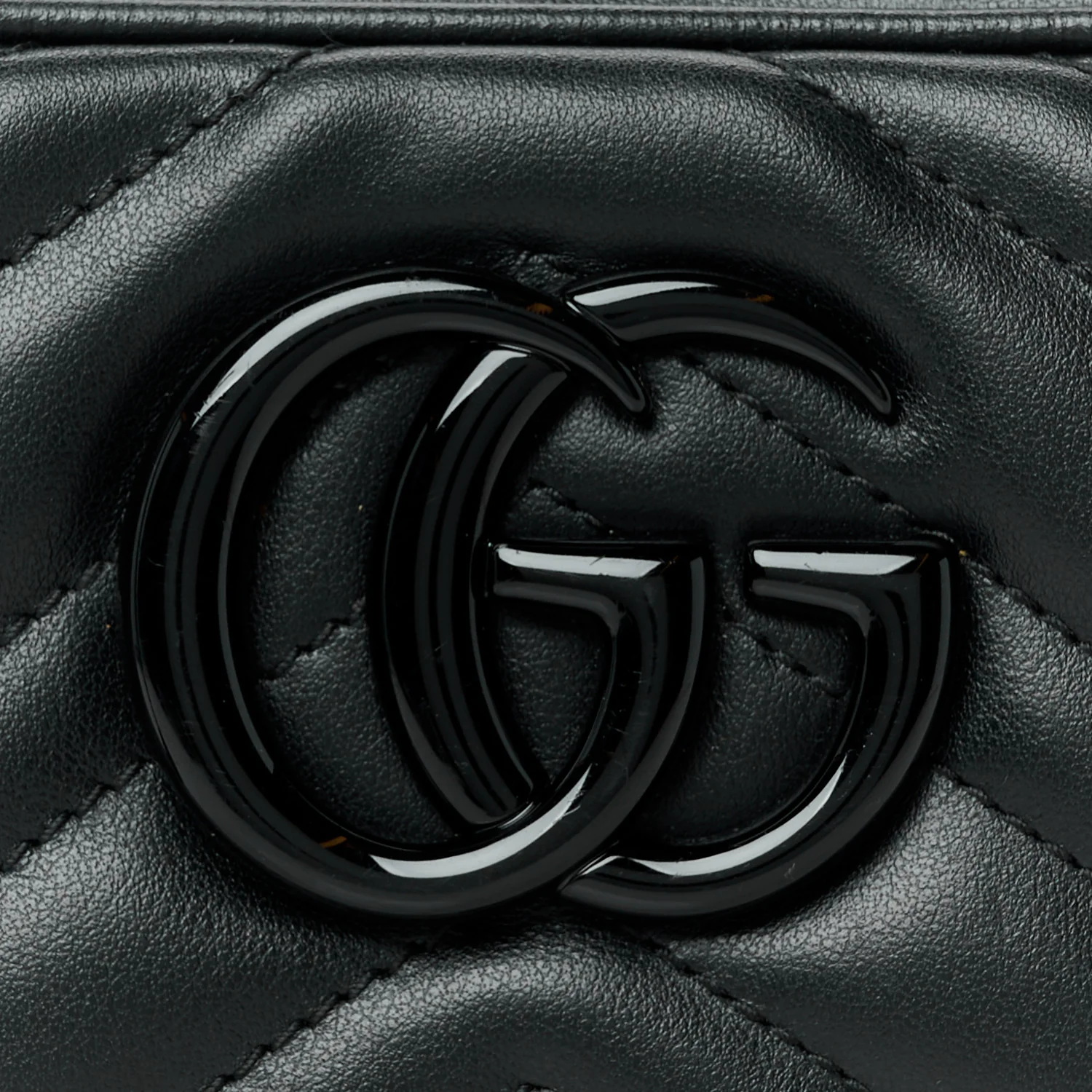 Calfskin Matelasse Monochrome Small GG Marmont Chain Shoulder Bag Black - Top Club