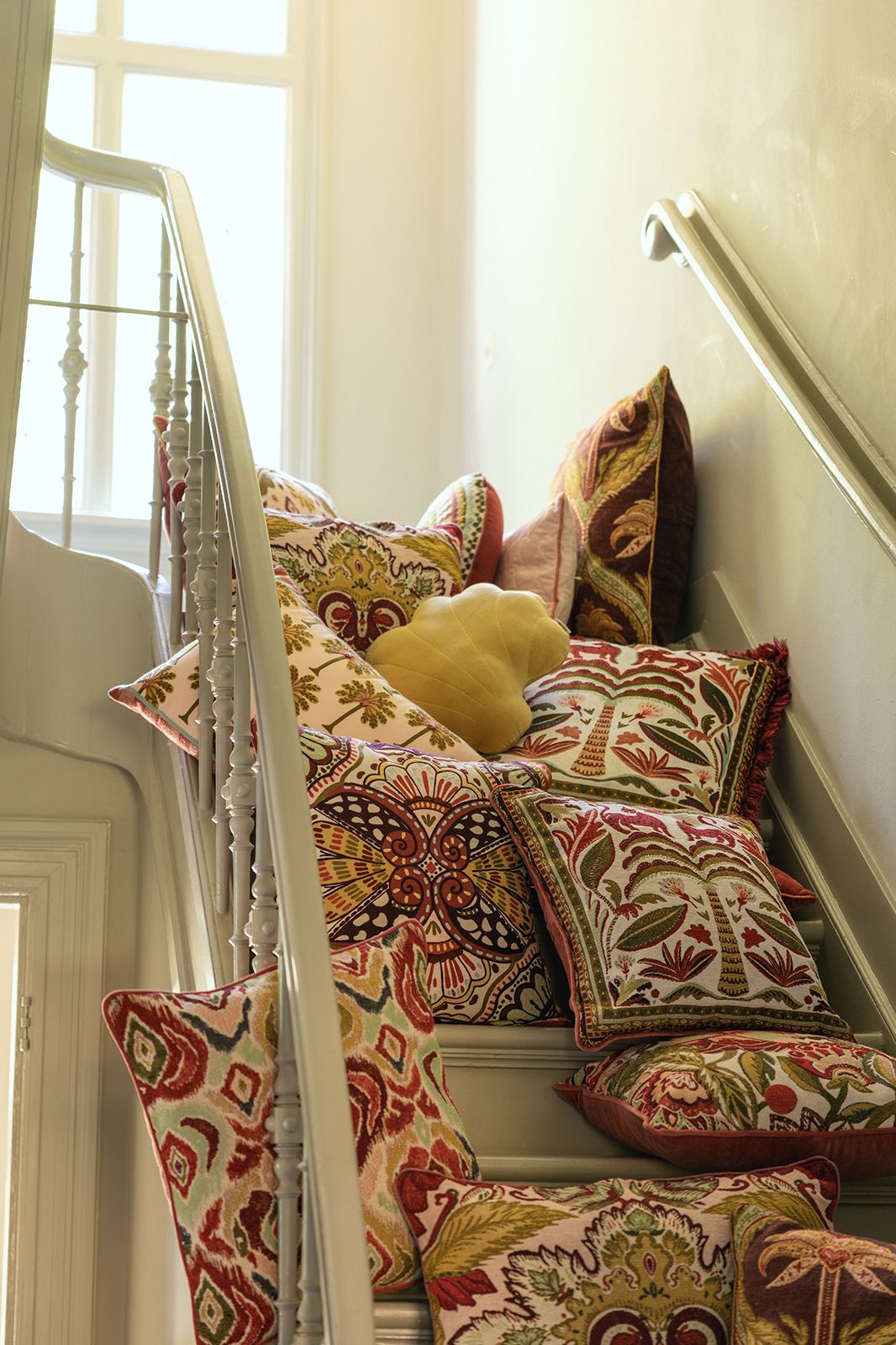 Multicolour velvet kussen met leopard