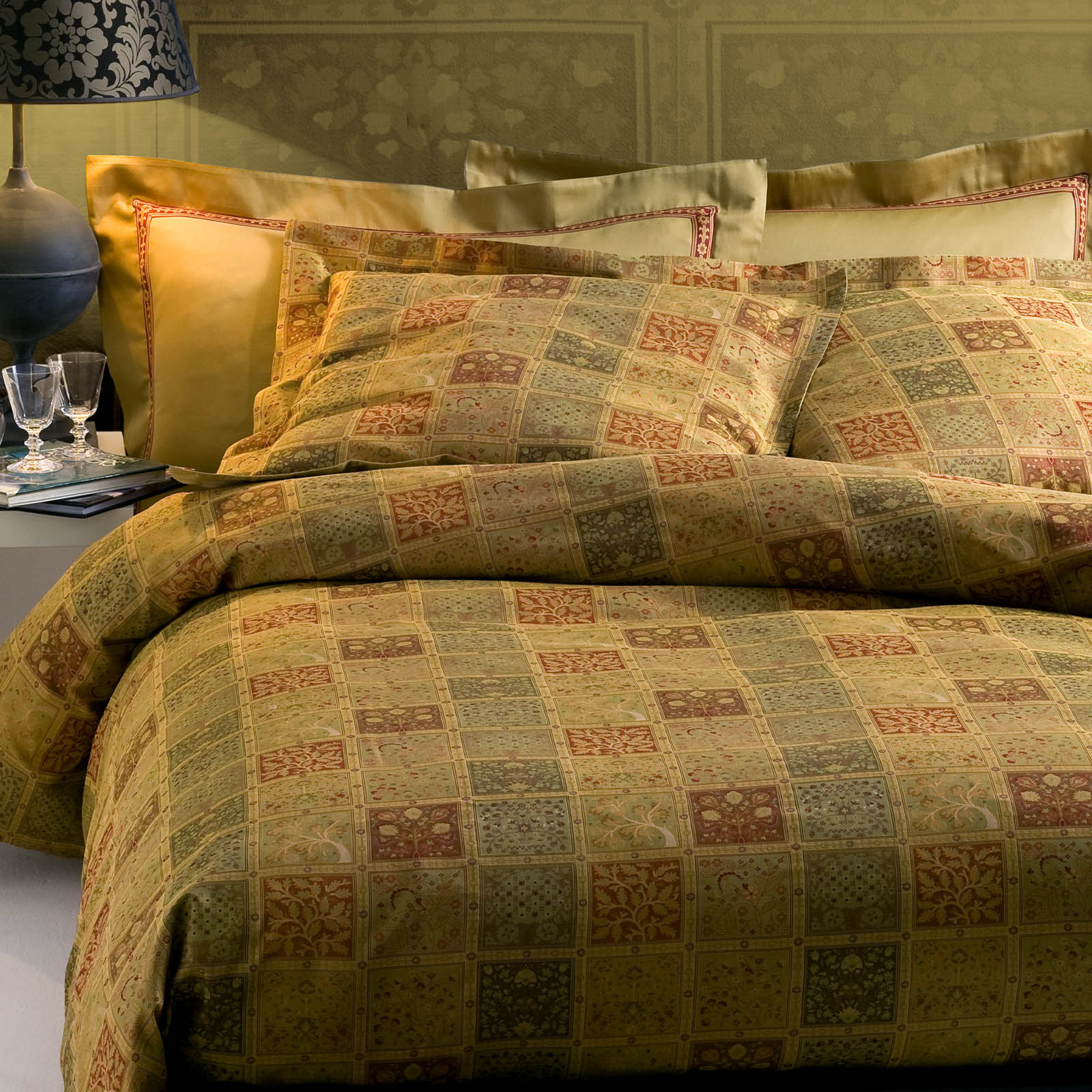 Copripiumino Con Federe In Raso Jacquard Otranto 255X205 + 2 Federe50X80 Giallo Mirabello