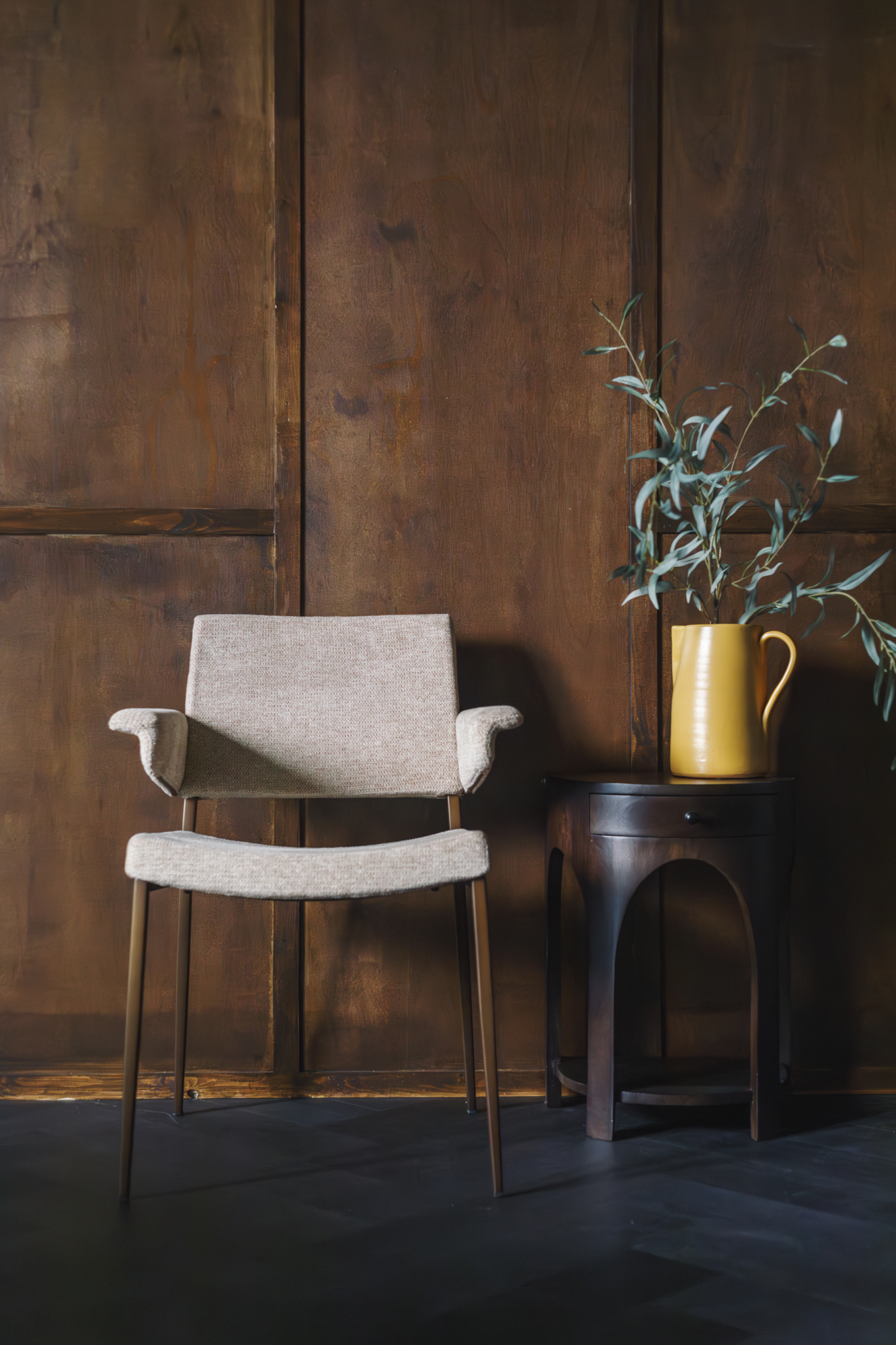 Side Table / Bedstand Belvedere