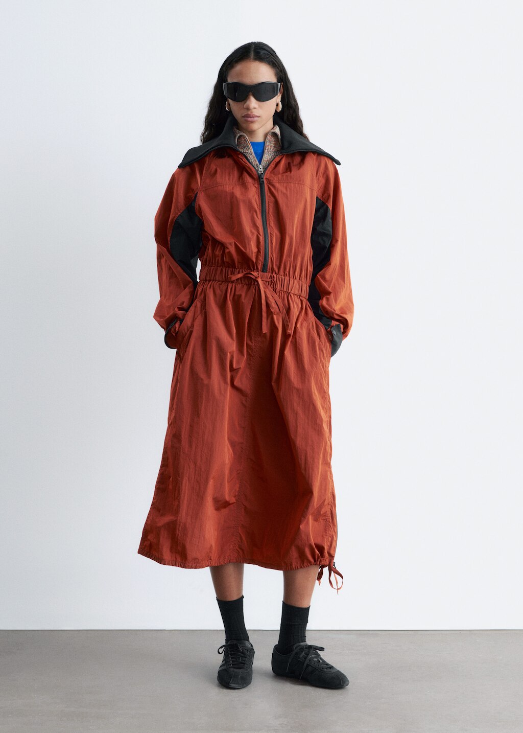 & Other Stories TECHNICAL DRAWSTRING MIDI DRESS