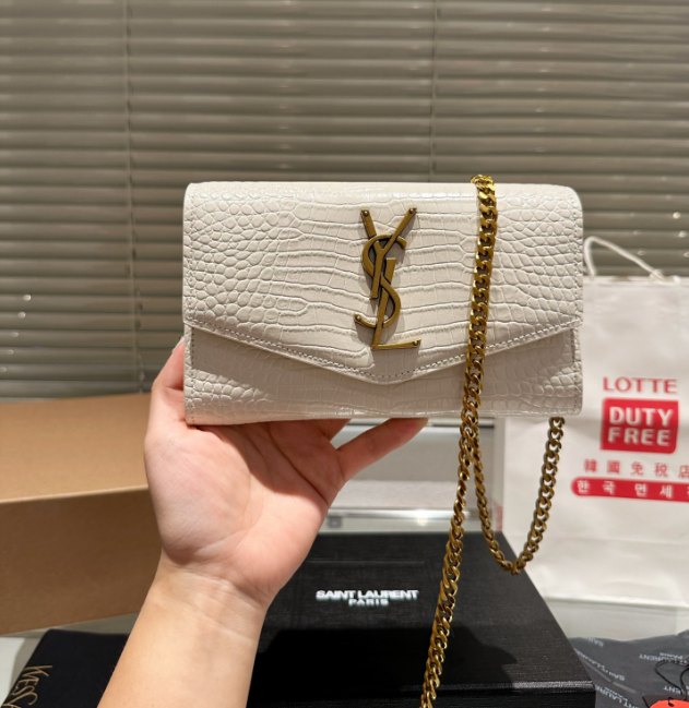 Y Uptown Leather Clutch  White - Top Club