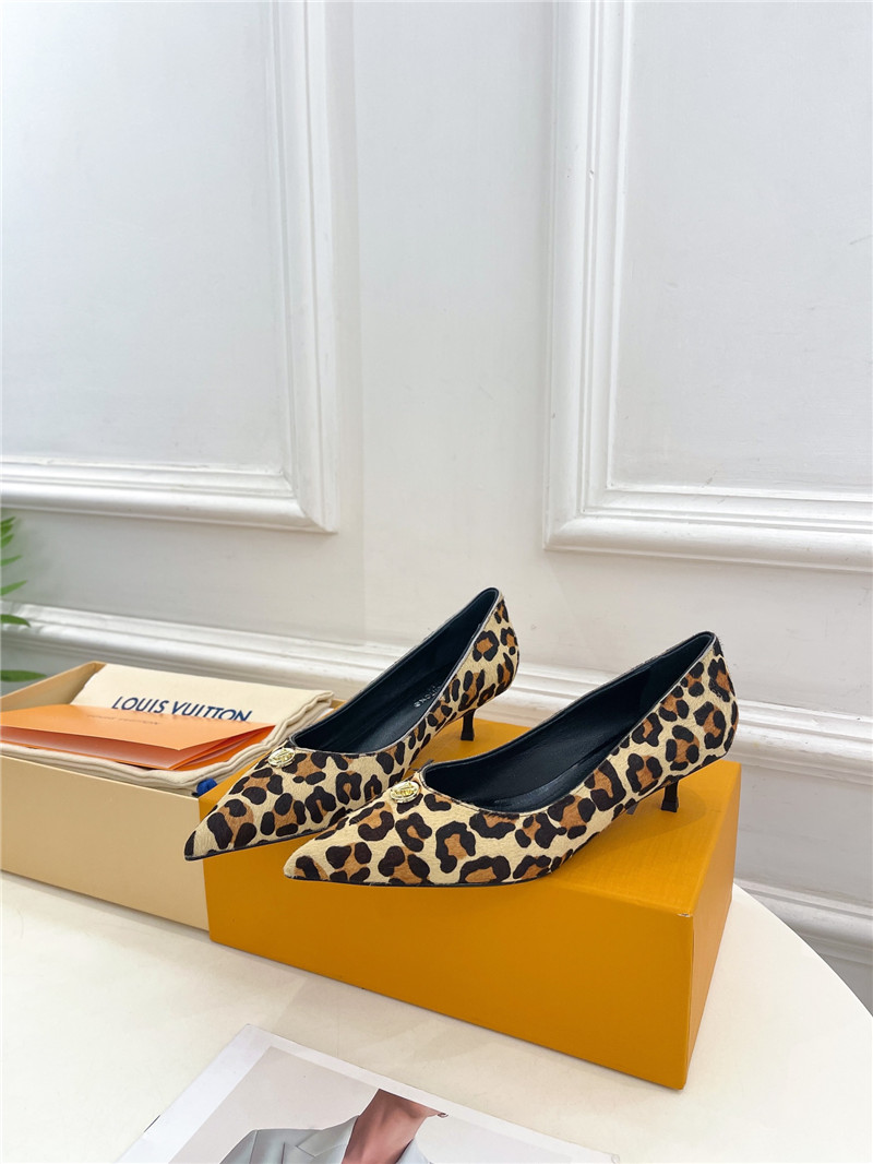 louis vuitton LV new metal buckle pointed toe shoes - Sneaker Replica Workshop