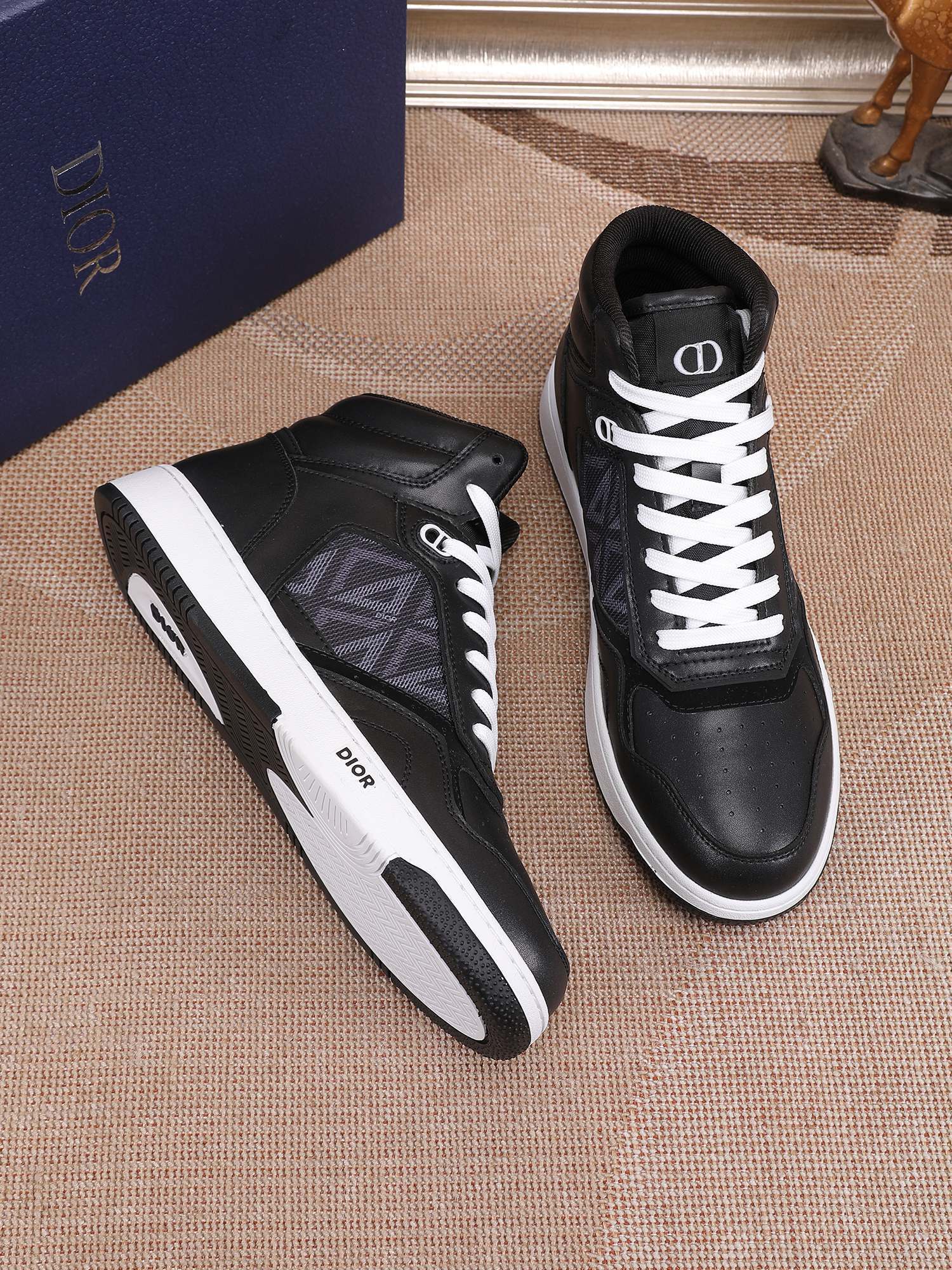 Dior Men's High Top Sneakers with Oblique Pattern and Adjustable Strap - Sneaker Replica Workshop