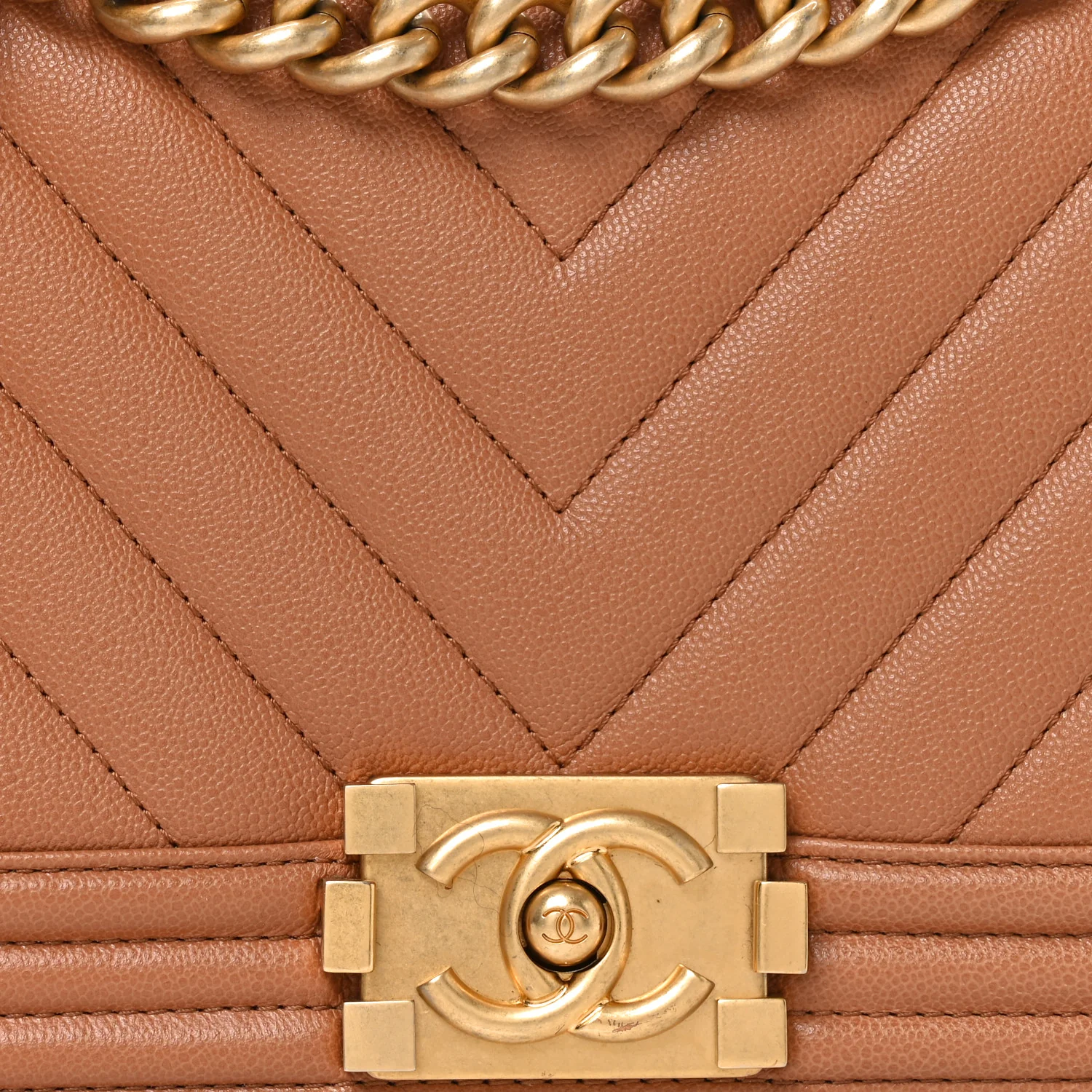 Caviar Chevron Quilted Medium Boy Flap Brown - Top Club