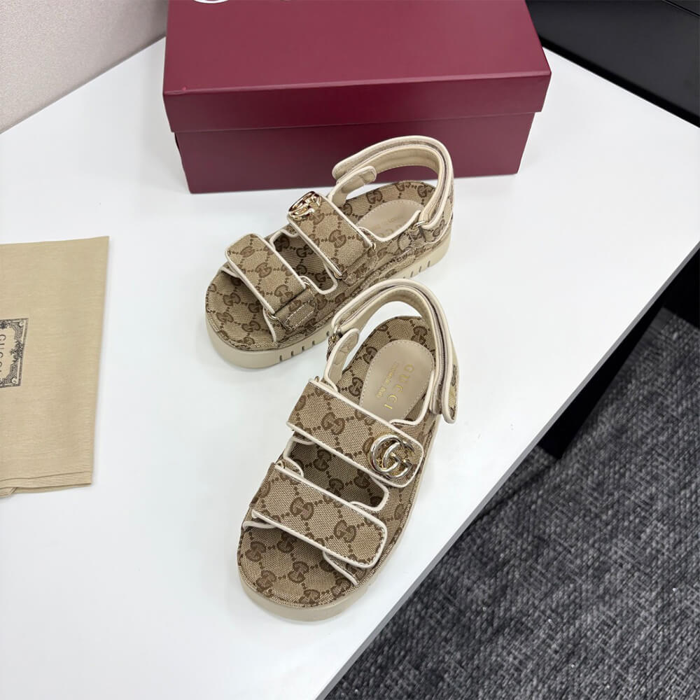 GUCCI Women s sandal with Double G - Top Club