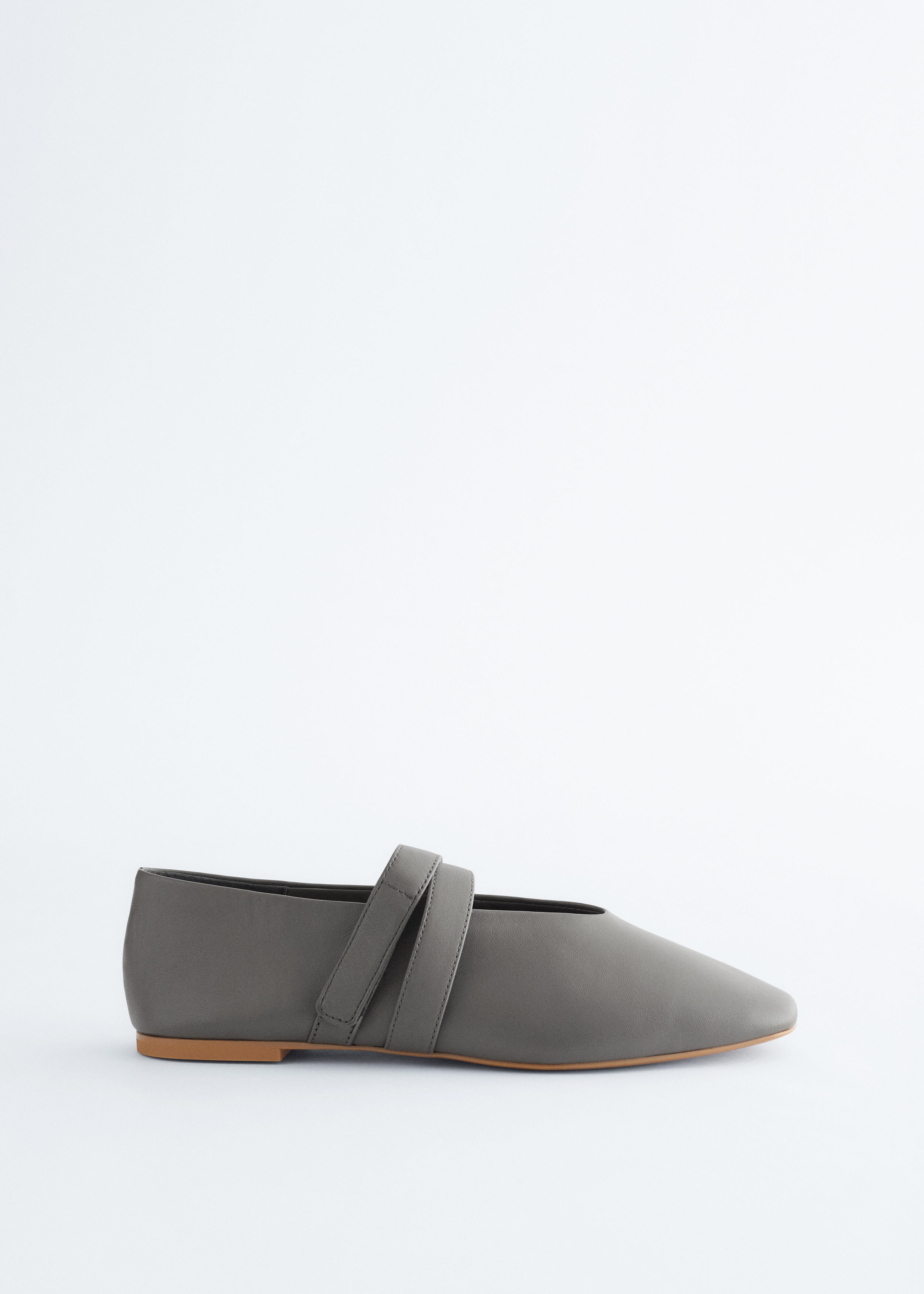 & Other Stories CROSS-STRAP LEATHER BALLET FLATS