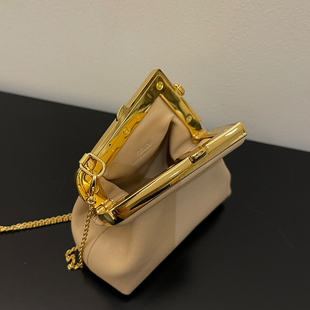 Nano Fendi First Charm - Top Club