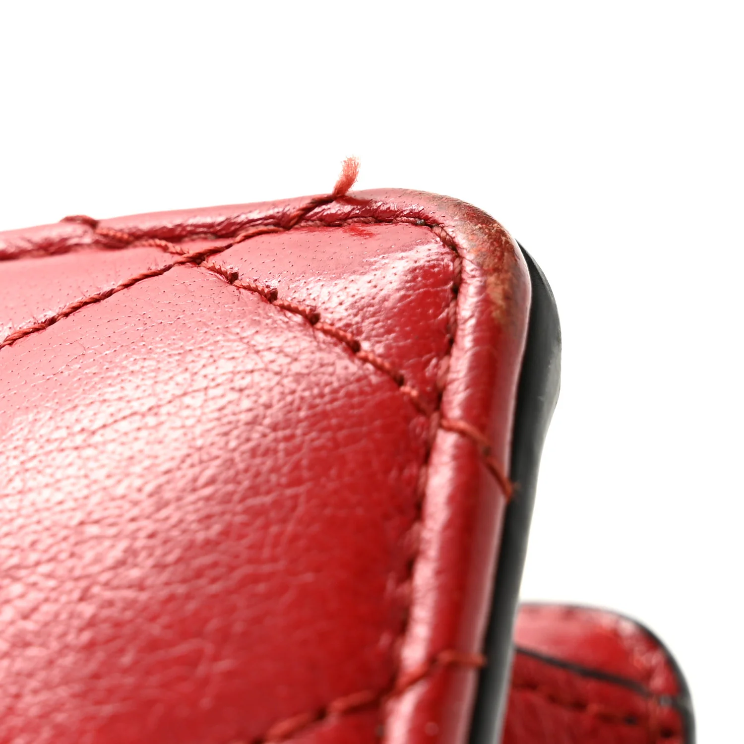 Shiny Buffalo Quilted Darley Shoulder Bag Red - Top Club