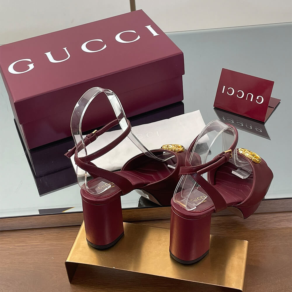 GUCCI Women s platform sandal with Double G - Top Club