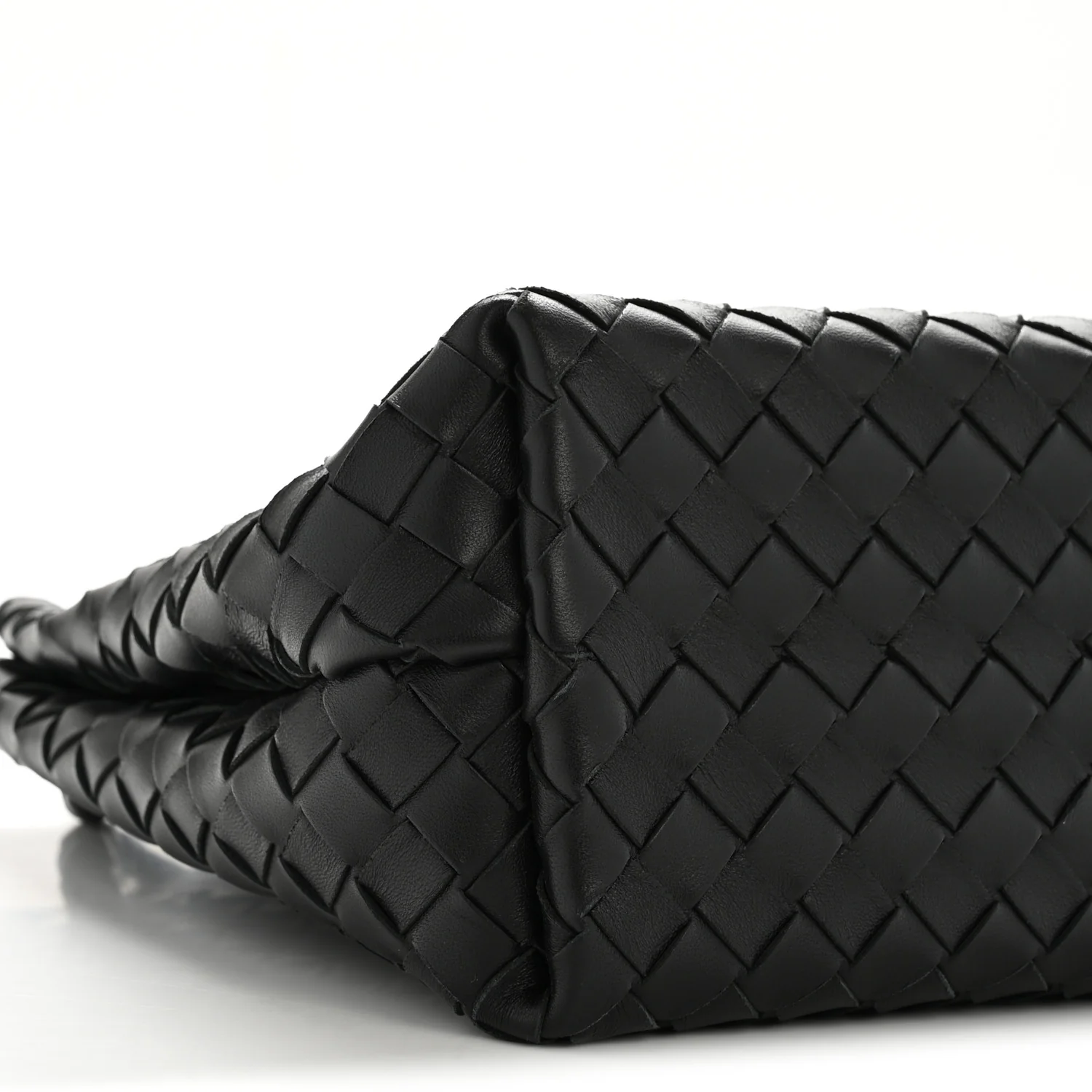 Nappa Intrecciato Medium Andiamo Shoulder Bag Black - Top Club