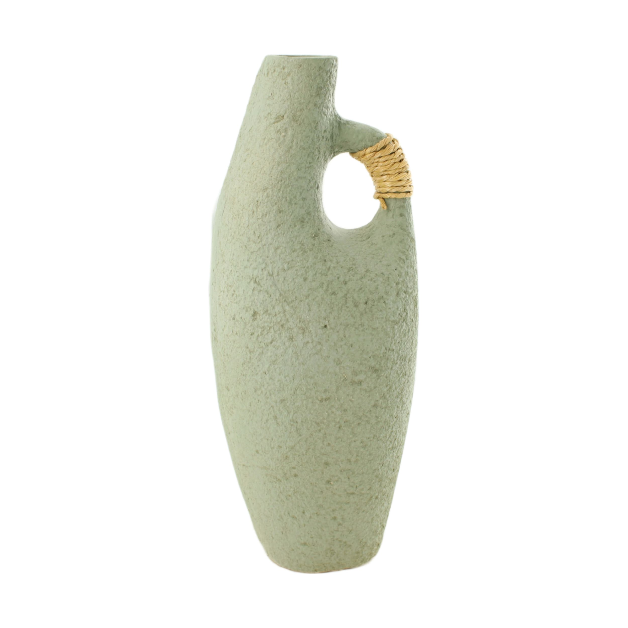 Vase paper mache