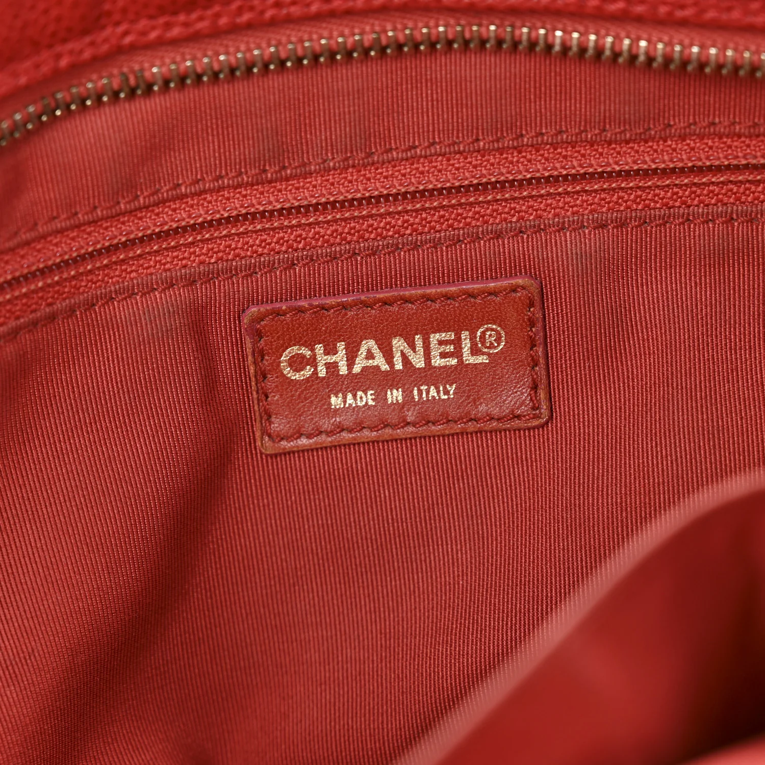 Caviar Quilted Petit Timeless Shopping Tote PTT Red - Top Club